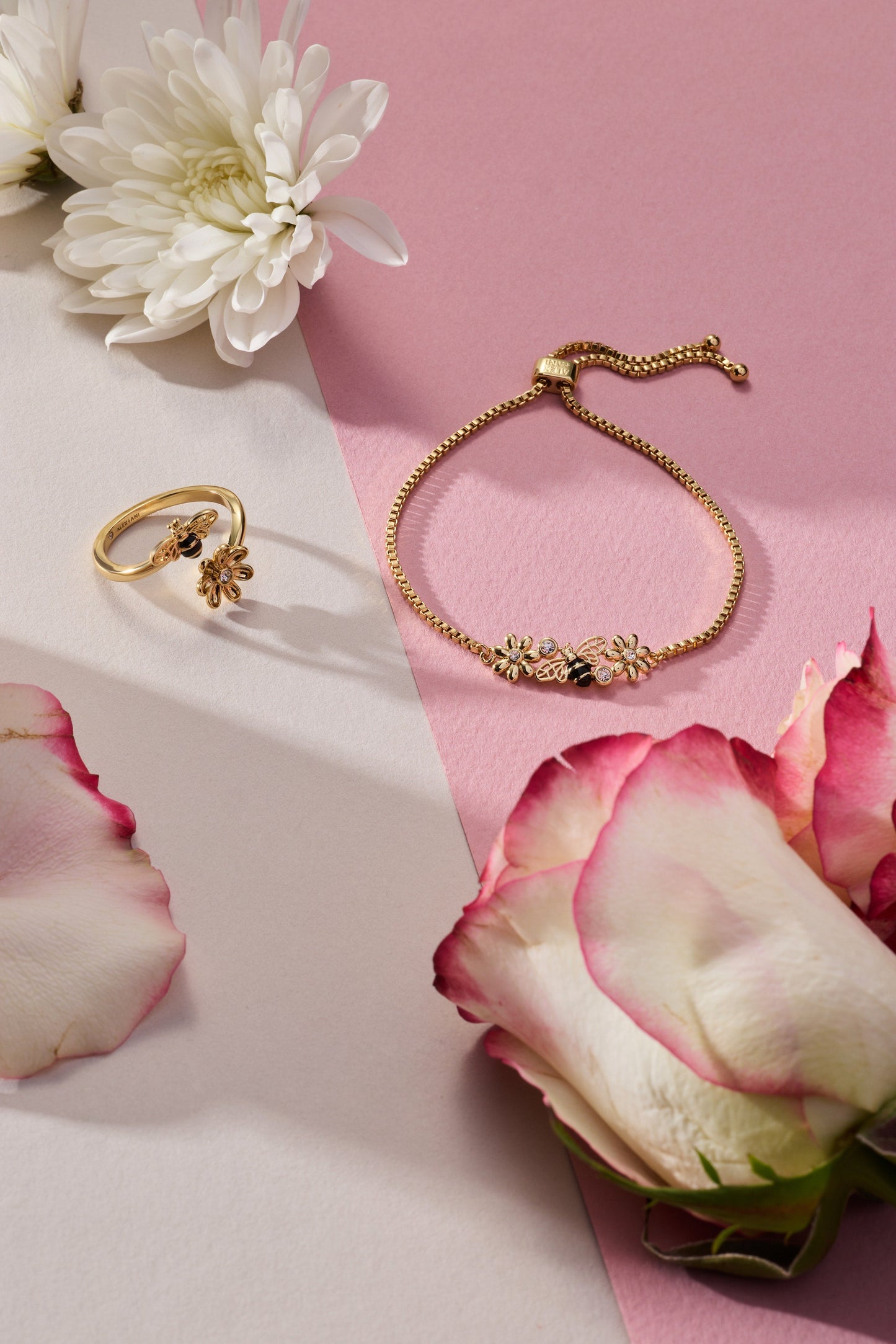 Bee & Daisy Wrap Ring Gold