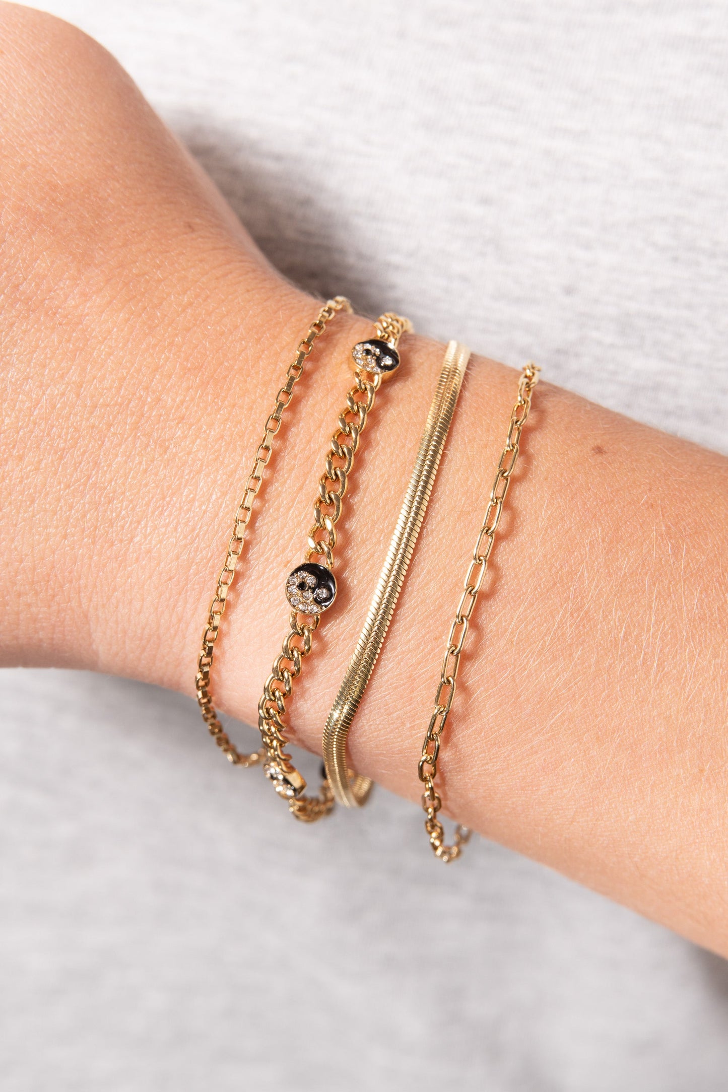 Yin Yang Curb Chain Bracelet Stainless Steel Gold