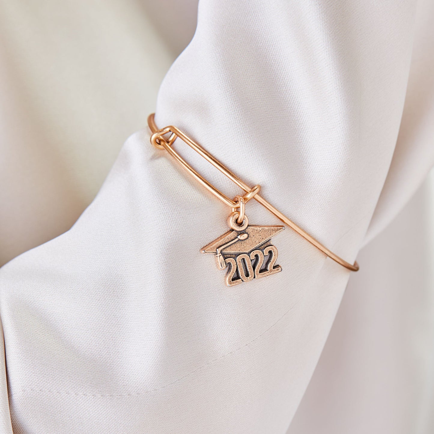 2022 Graduation Cap Charm Bangle Bracelet Rafaelian Silver
