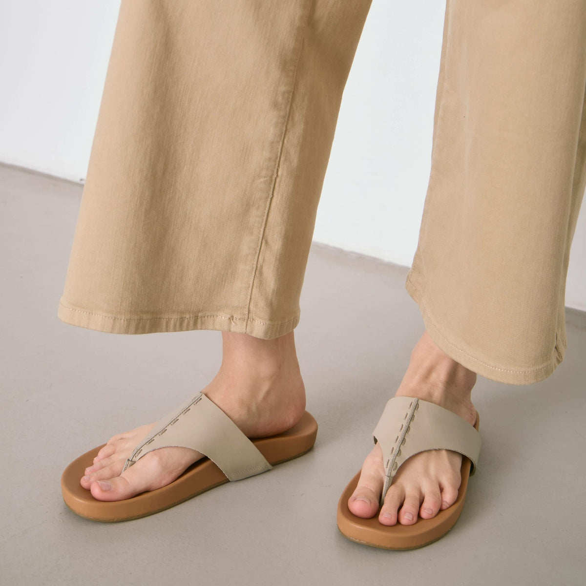 The Sak Everly Sandal in Sand Leather