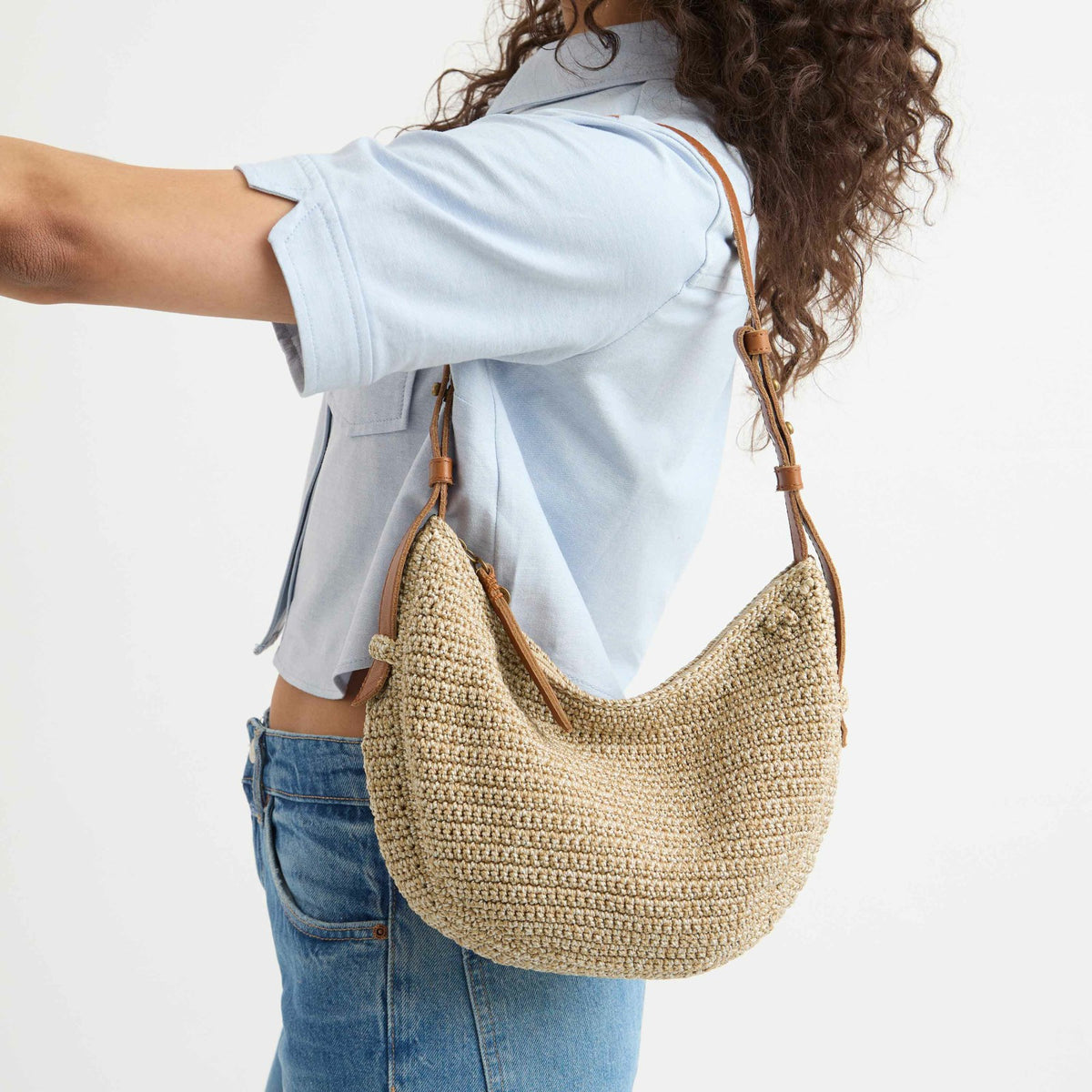 The Sak Tess Shoulder Bag in Bamboo Static Crochet