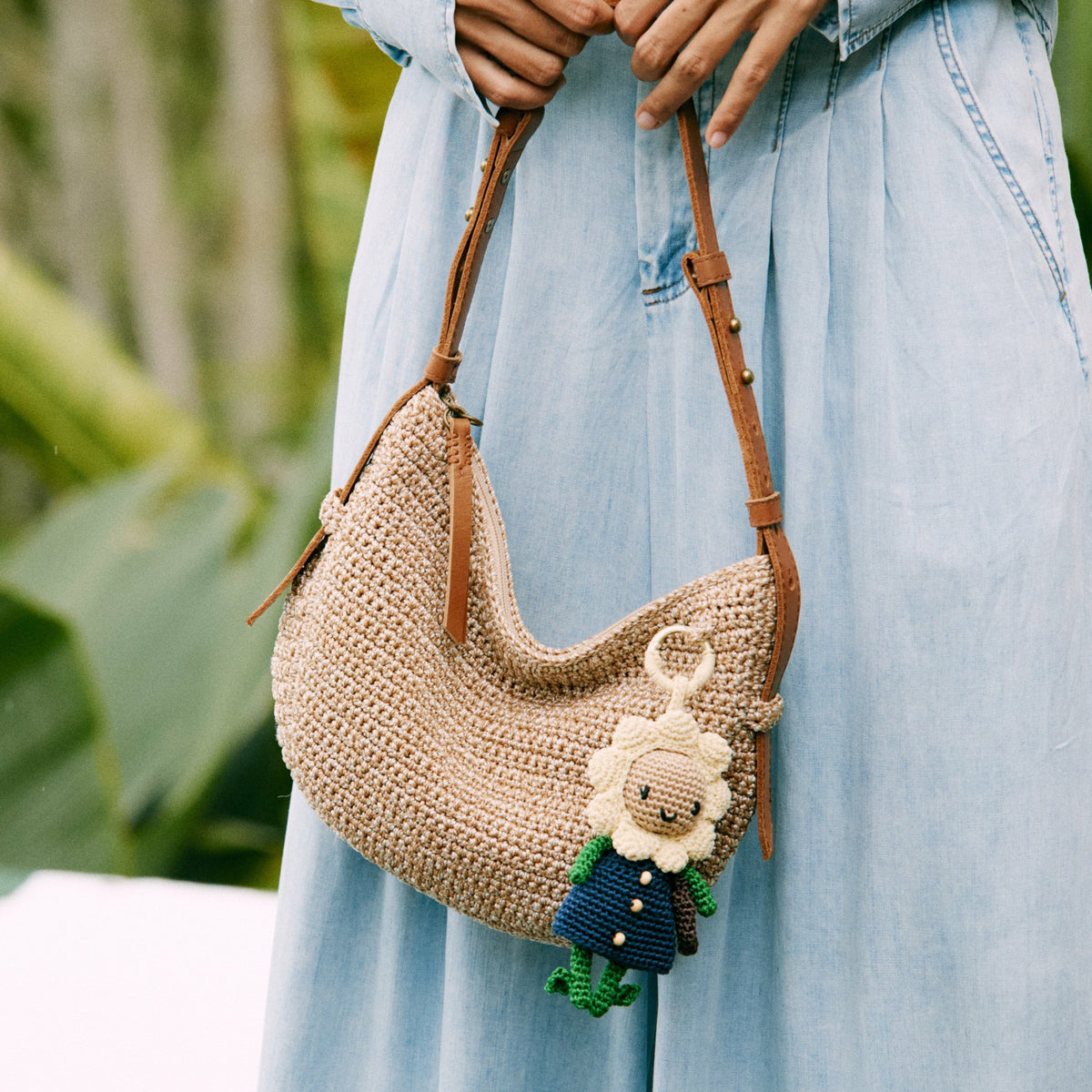 The Sak Tess Shoulder Bag in Bamboo Static Crochet