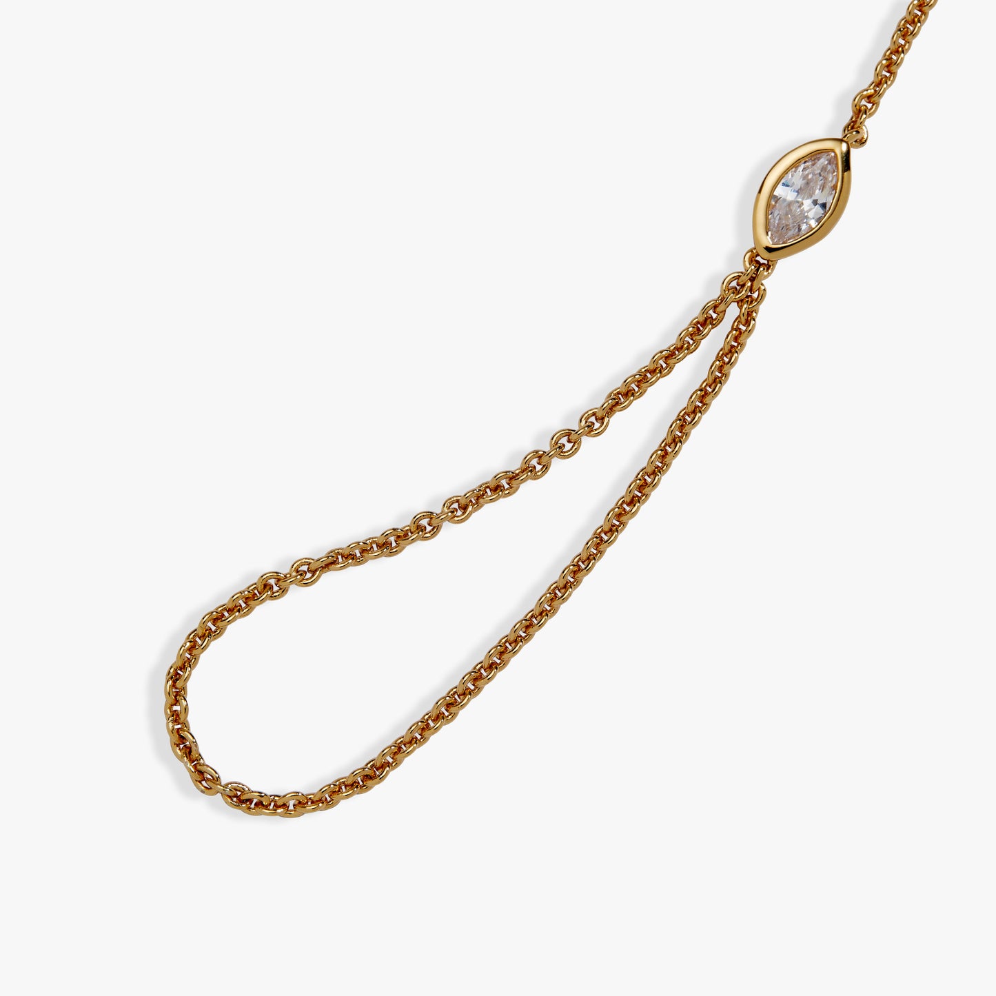 HOUSE OF THE DRAGON™ Dragon Wings Hand Chain Gold