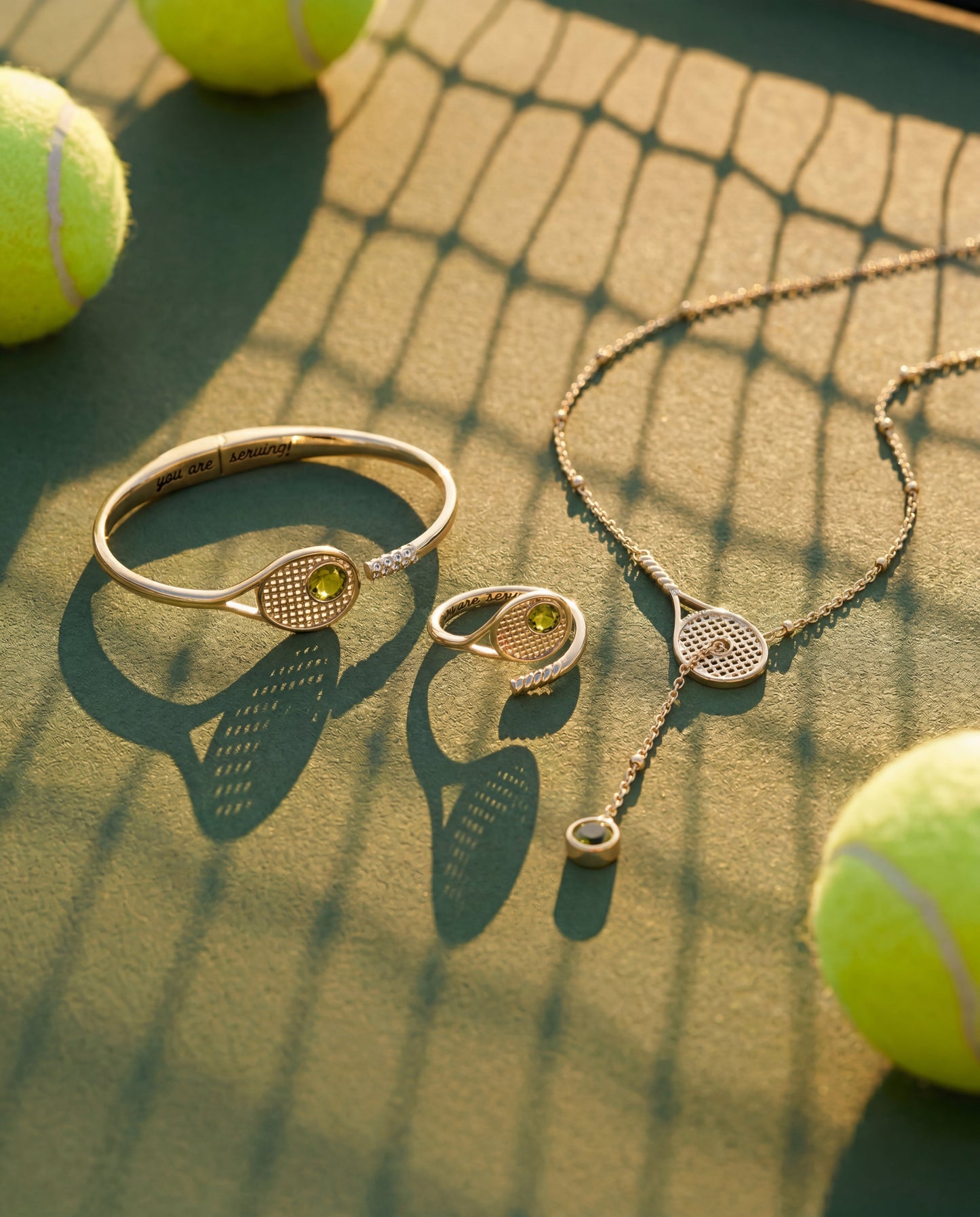 Tennis Racket Y-Necklace Gold