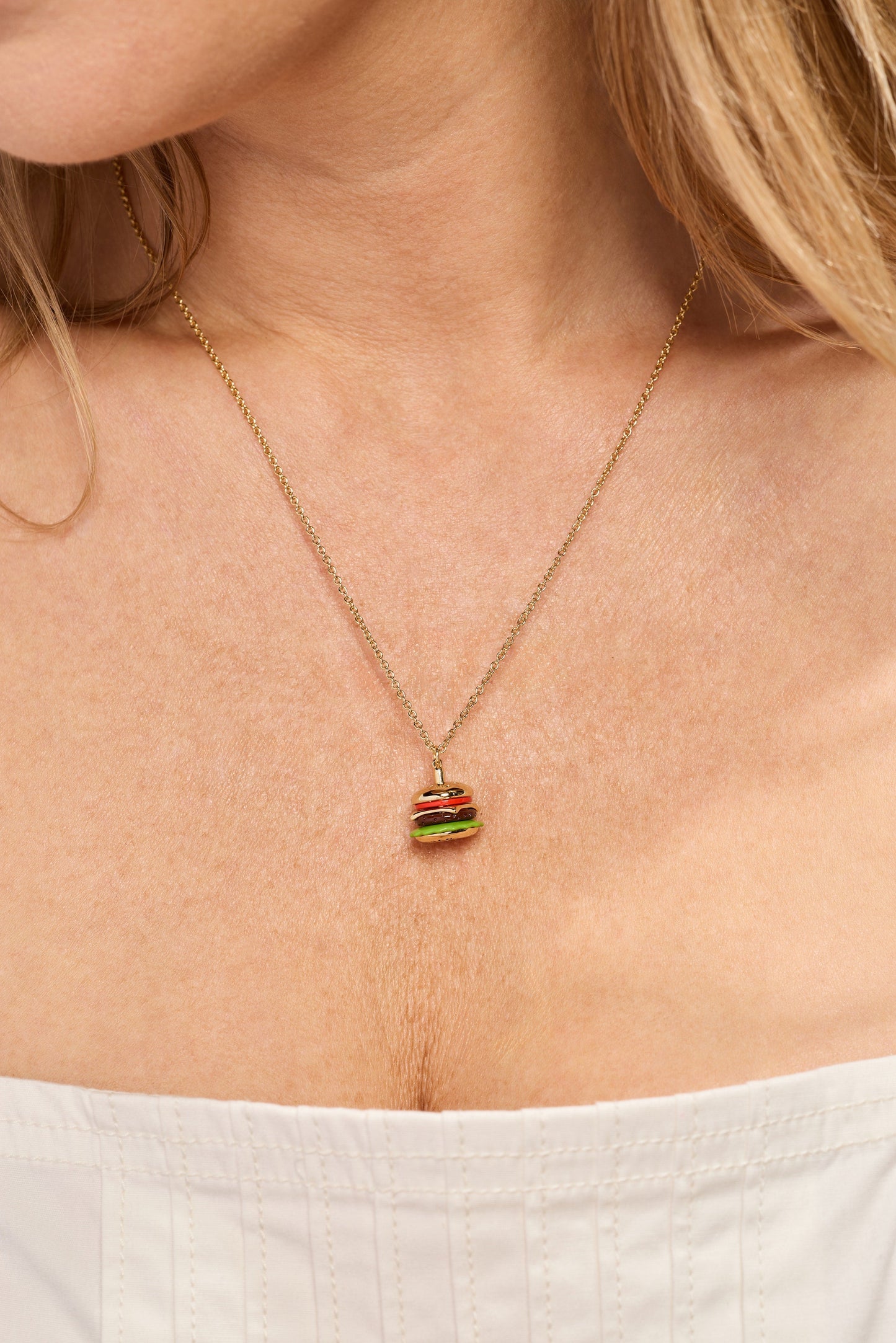 Hot Grill Summer 'Bun In A Million' Hamburger Pendant Gold