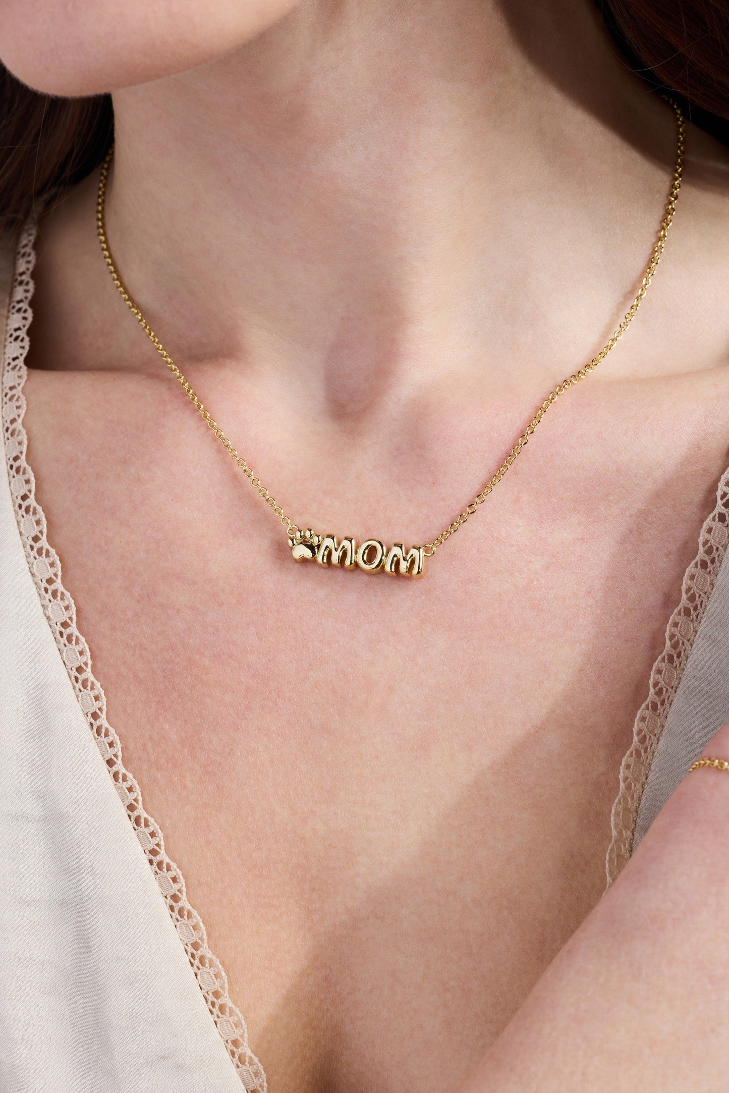 Pet Mom Nameplate Necklace Gold