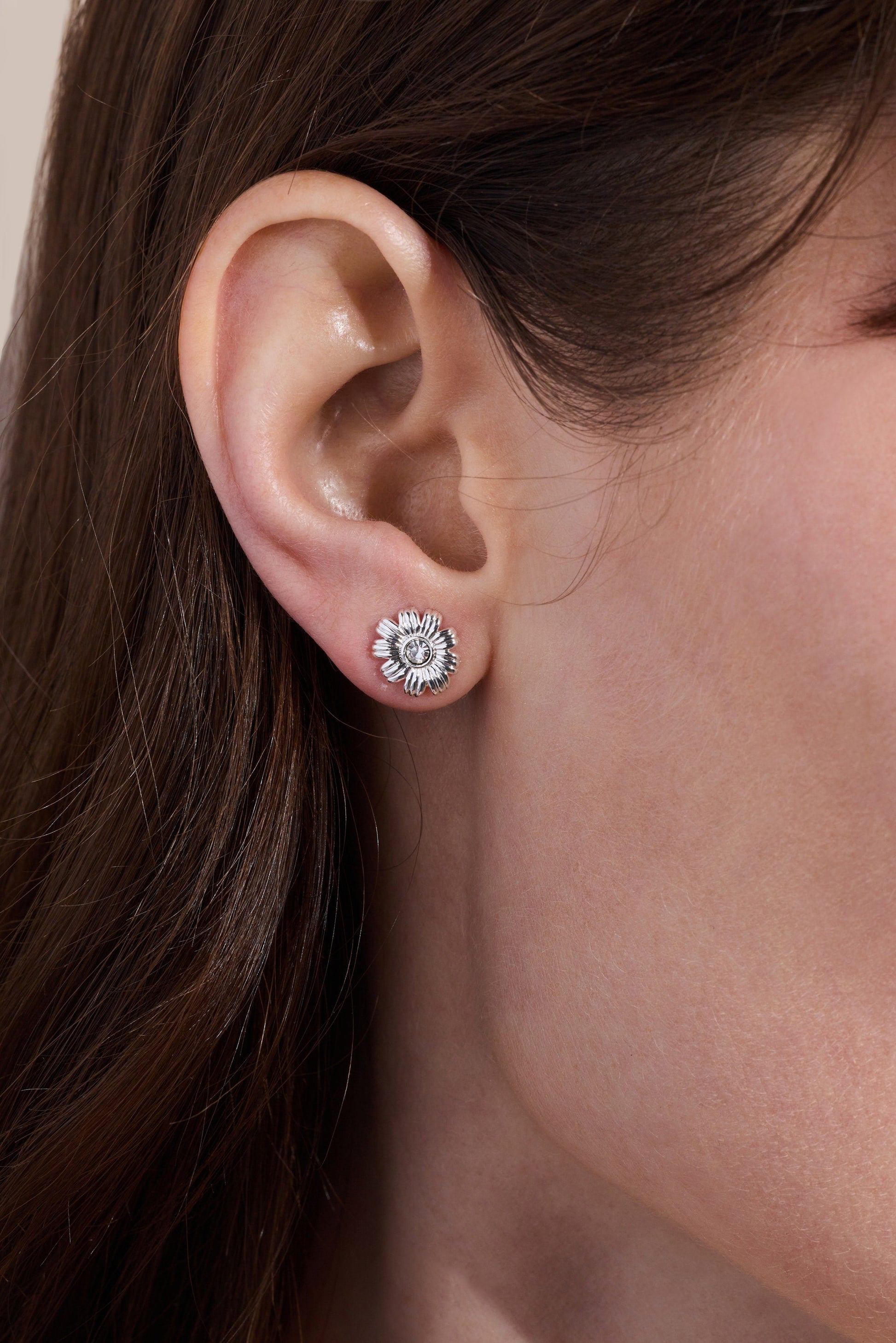 Daisy Stud Earrings Silver