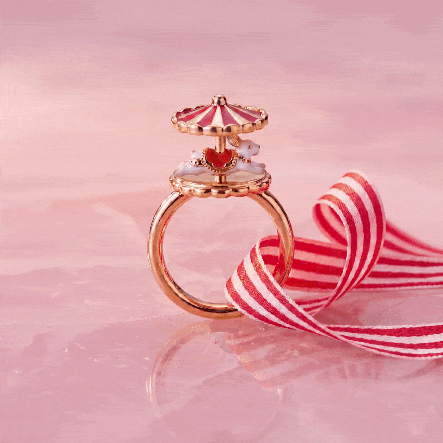Carnival Carousel Bunny Spinner Ring Gold