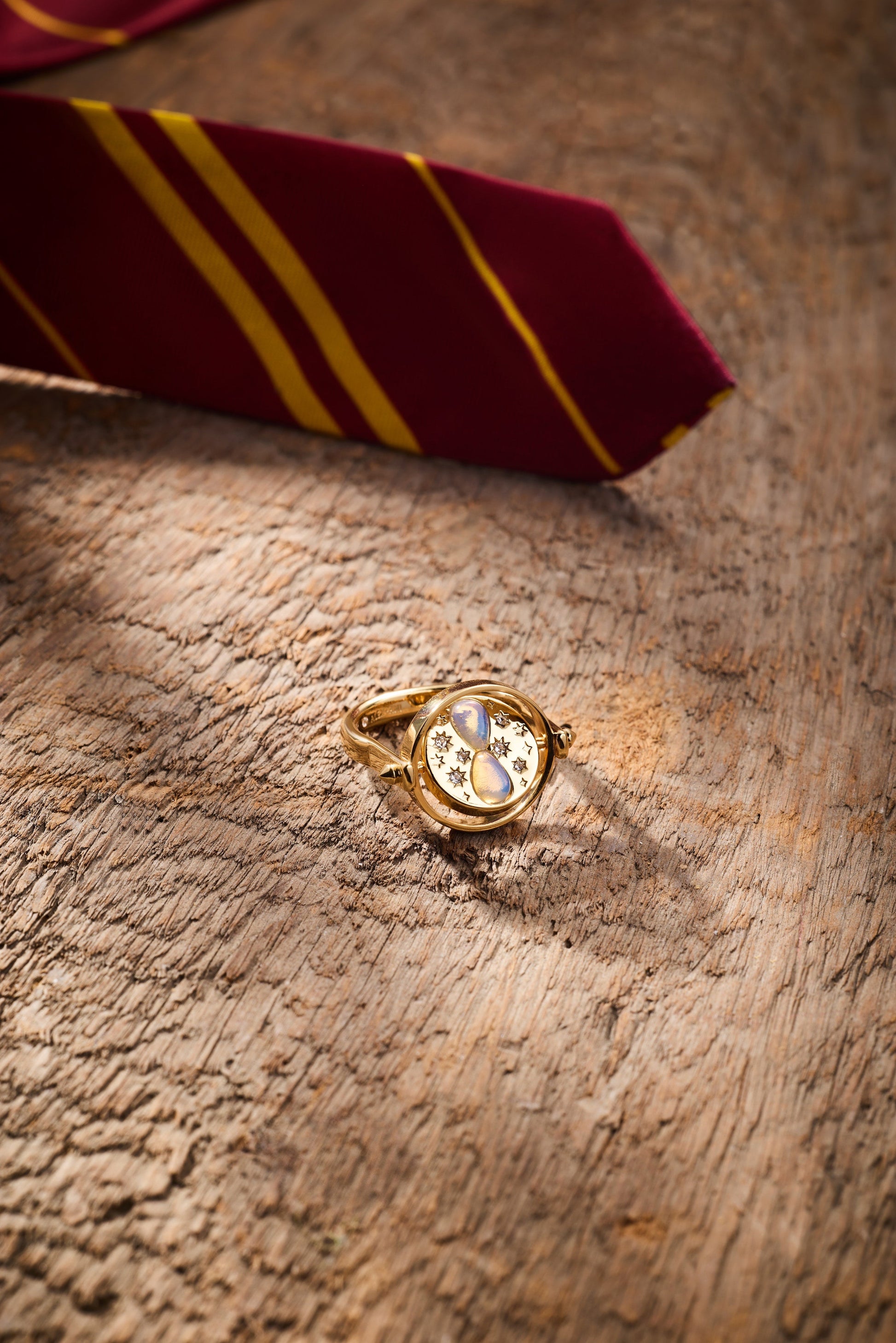 Harry Potter™ Time Turner Flip Ring Gold