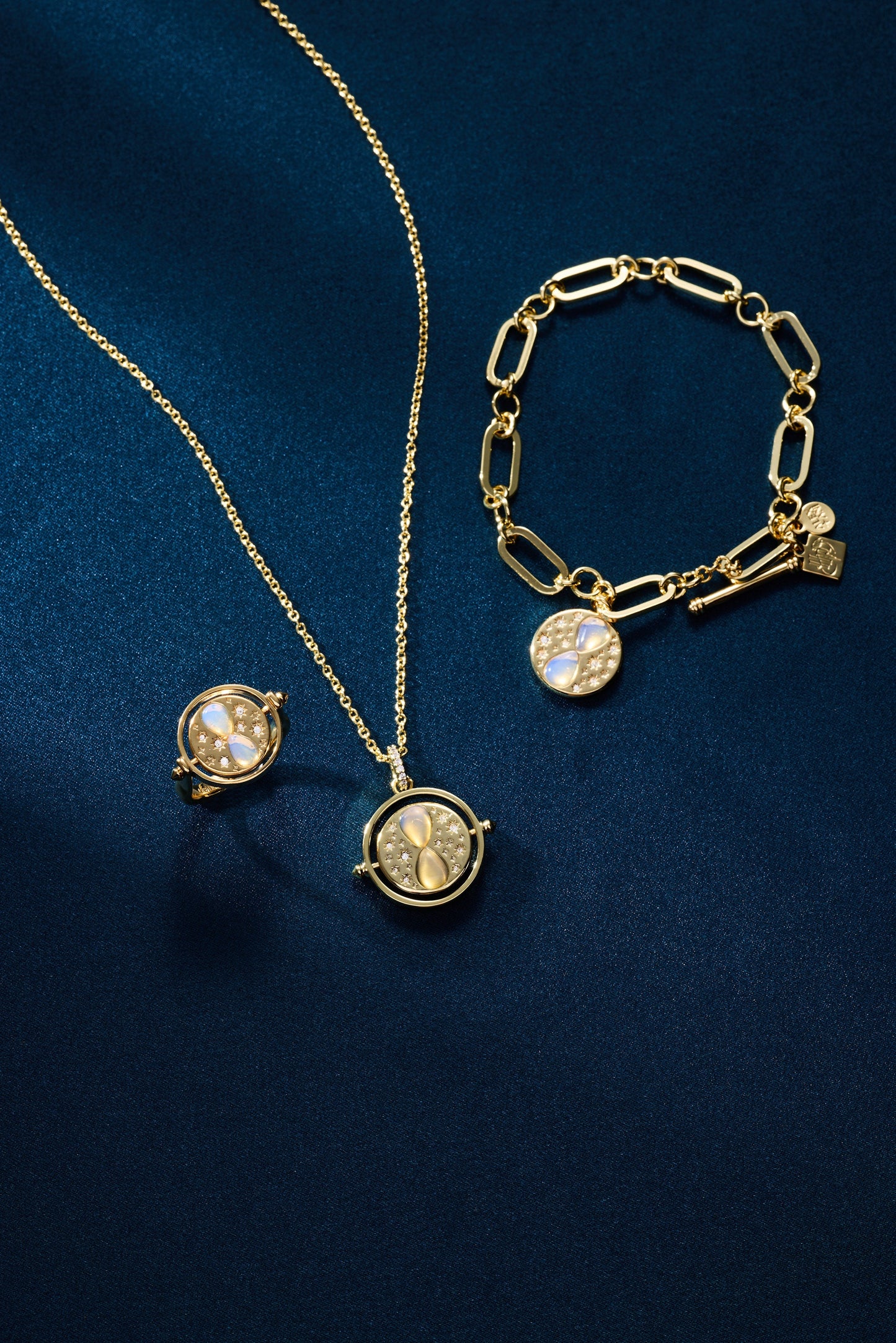 Harry Potter™ Time Turner Flip Ring Gold
