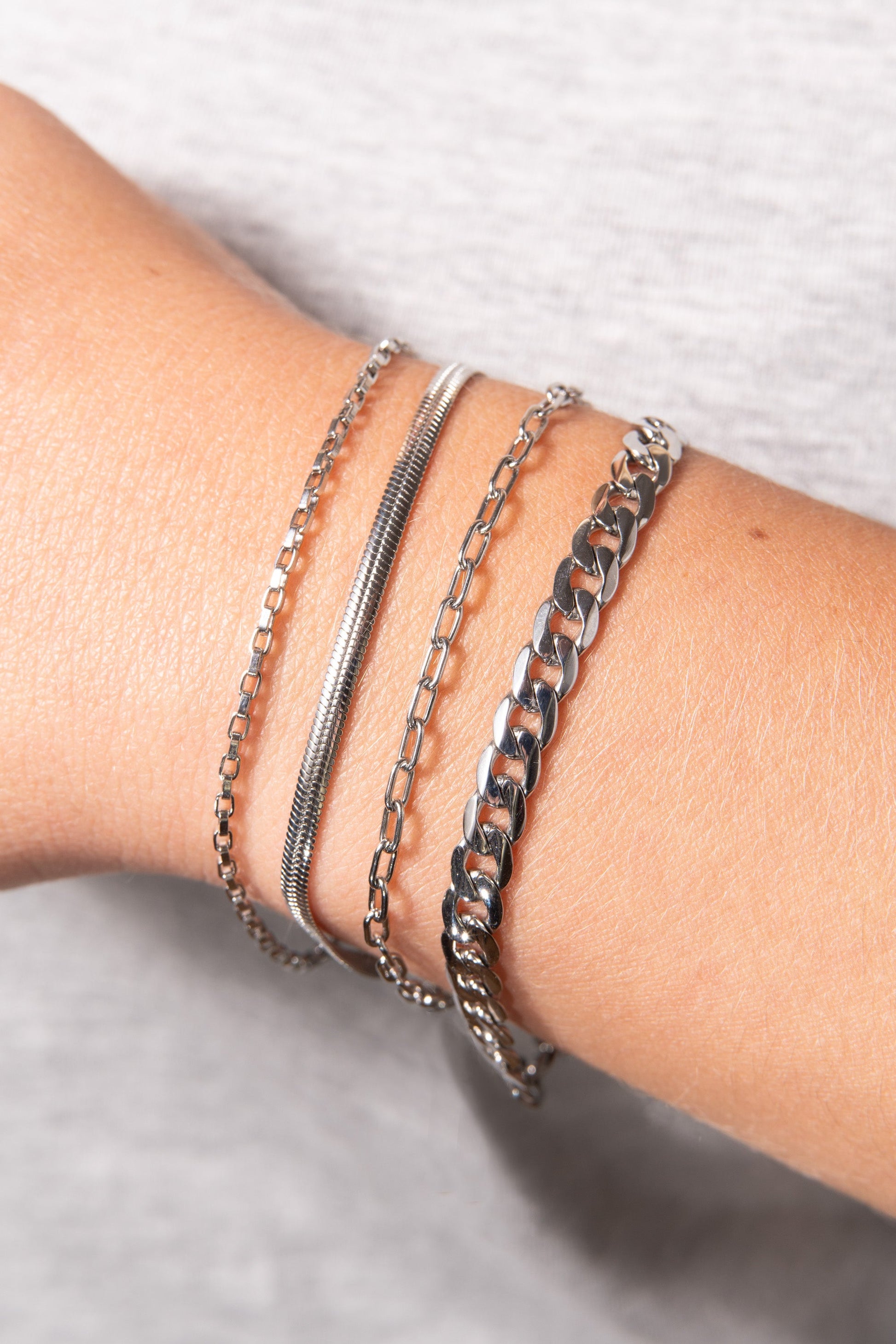 Everyday Box Link Chain Bracelet Stainless Steel Gold