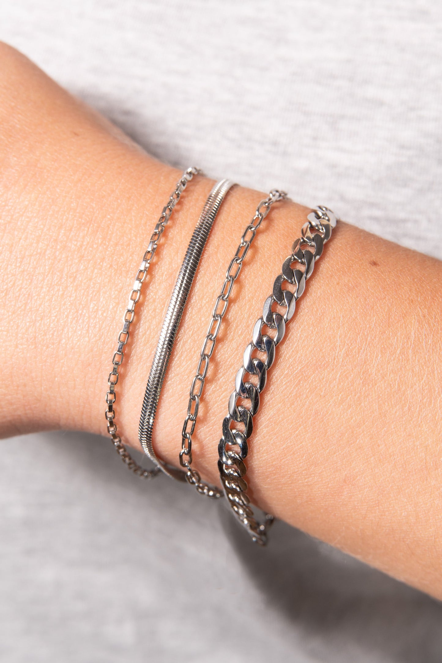 Everyday Herringbone Chain Bracelet Stainless Steel Gold