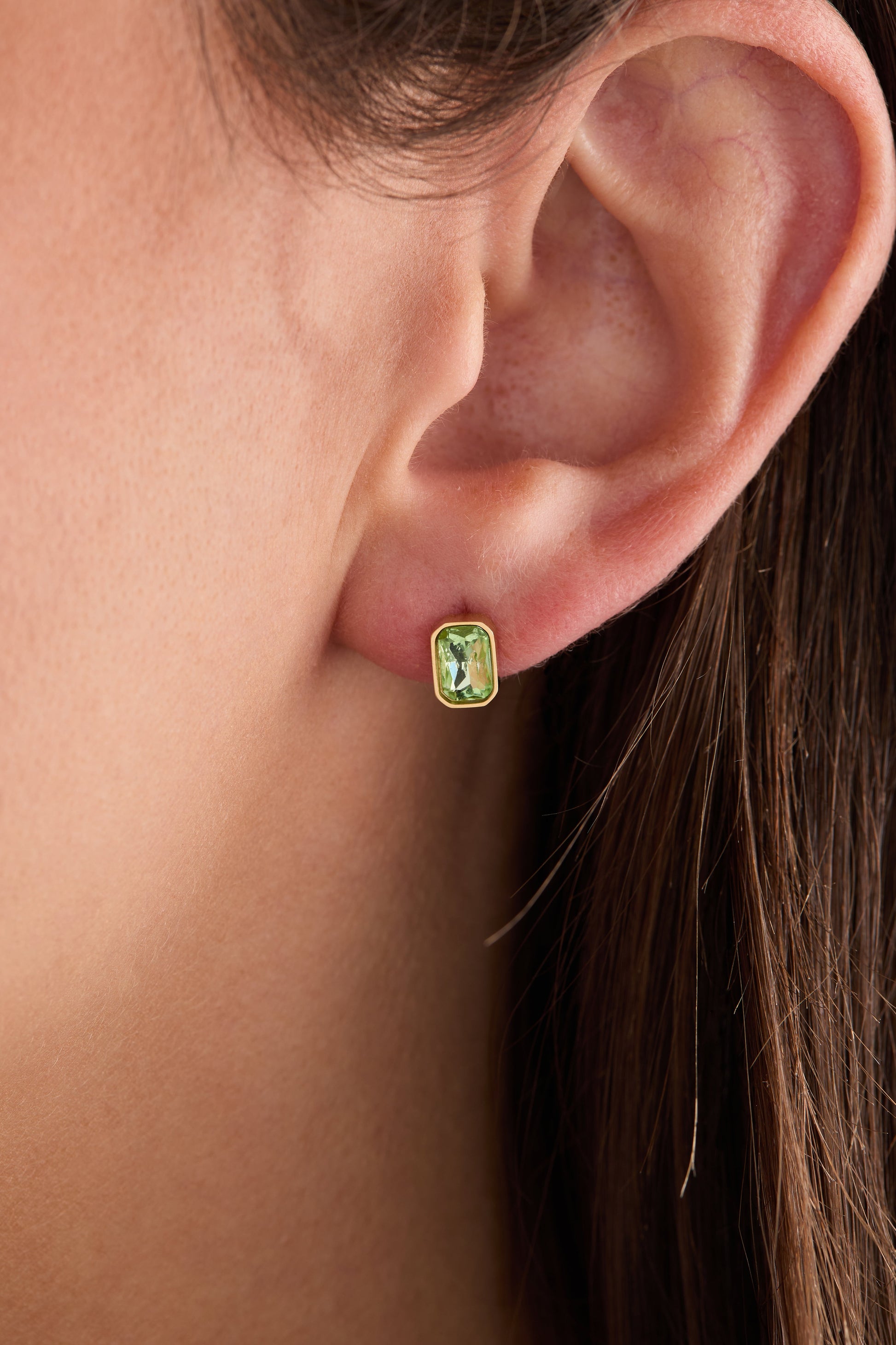 August Emerald-Cut Birthstone Stud Stainless Steel Gold