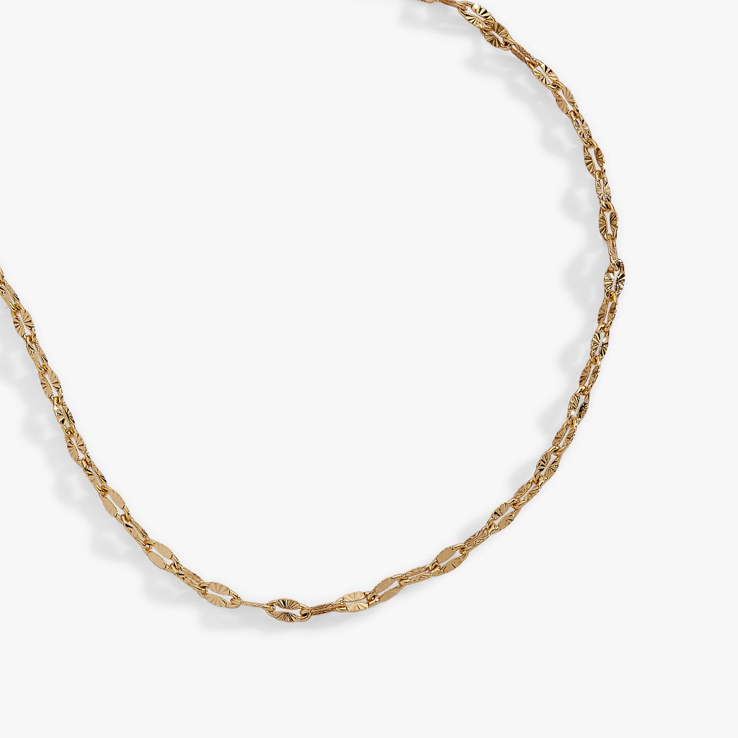 Faceted Lip Chain Necklace Gold
