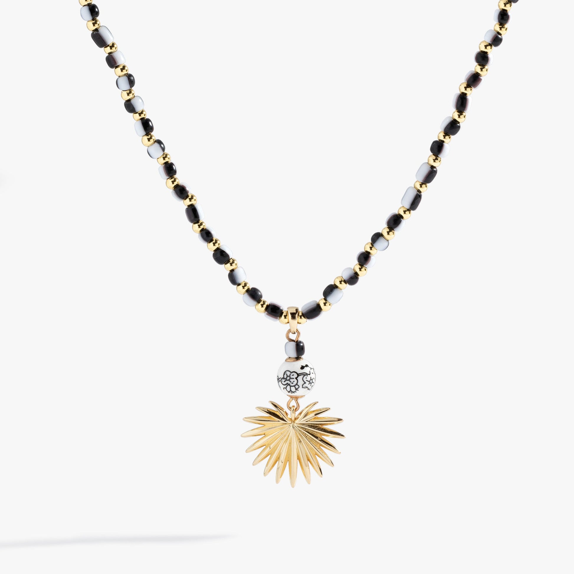 Toile Beaded Palm Pendant Necklace Gold