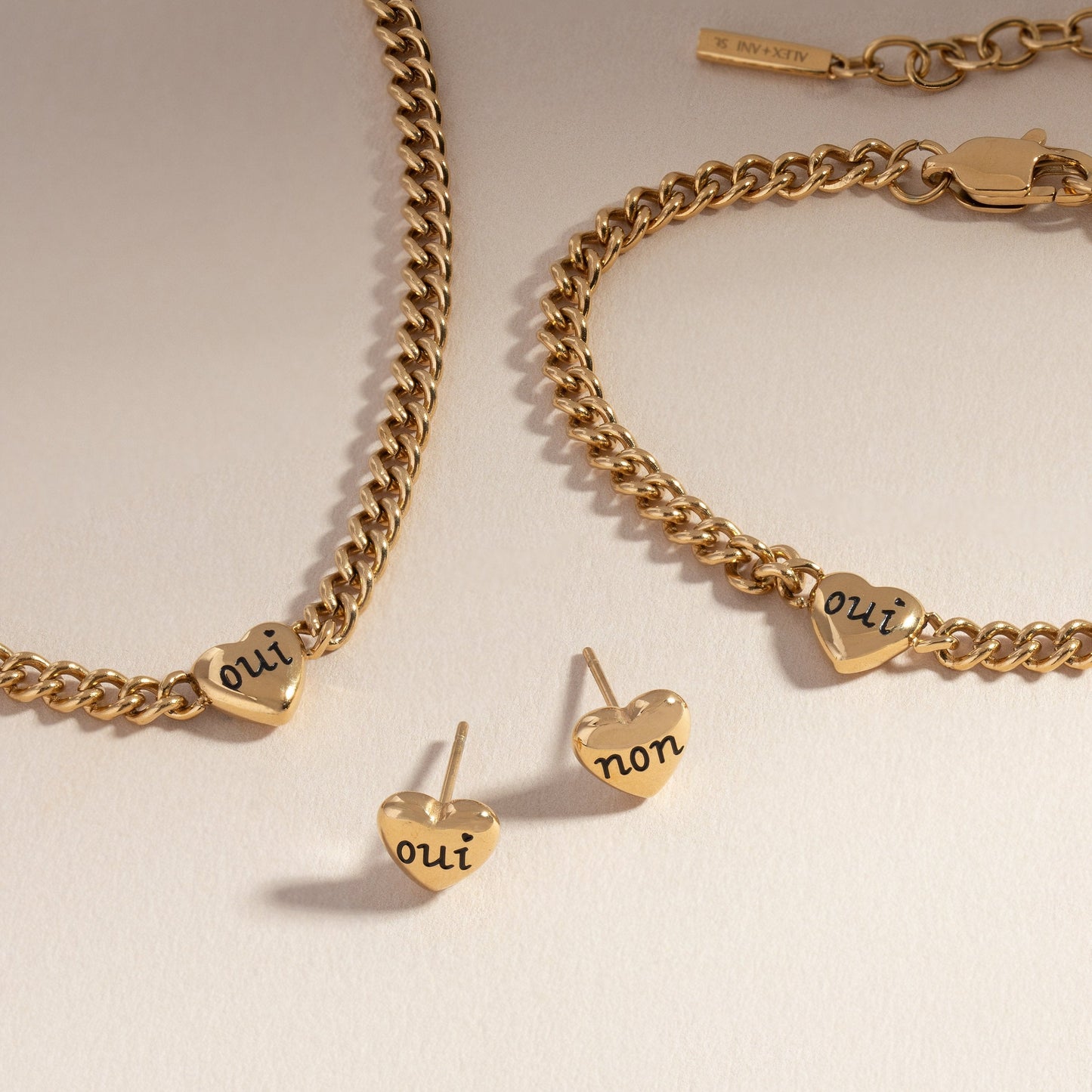 Oui/Non Heart Inline Bracelet Stainless Steel Gold