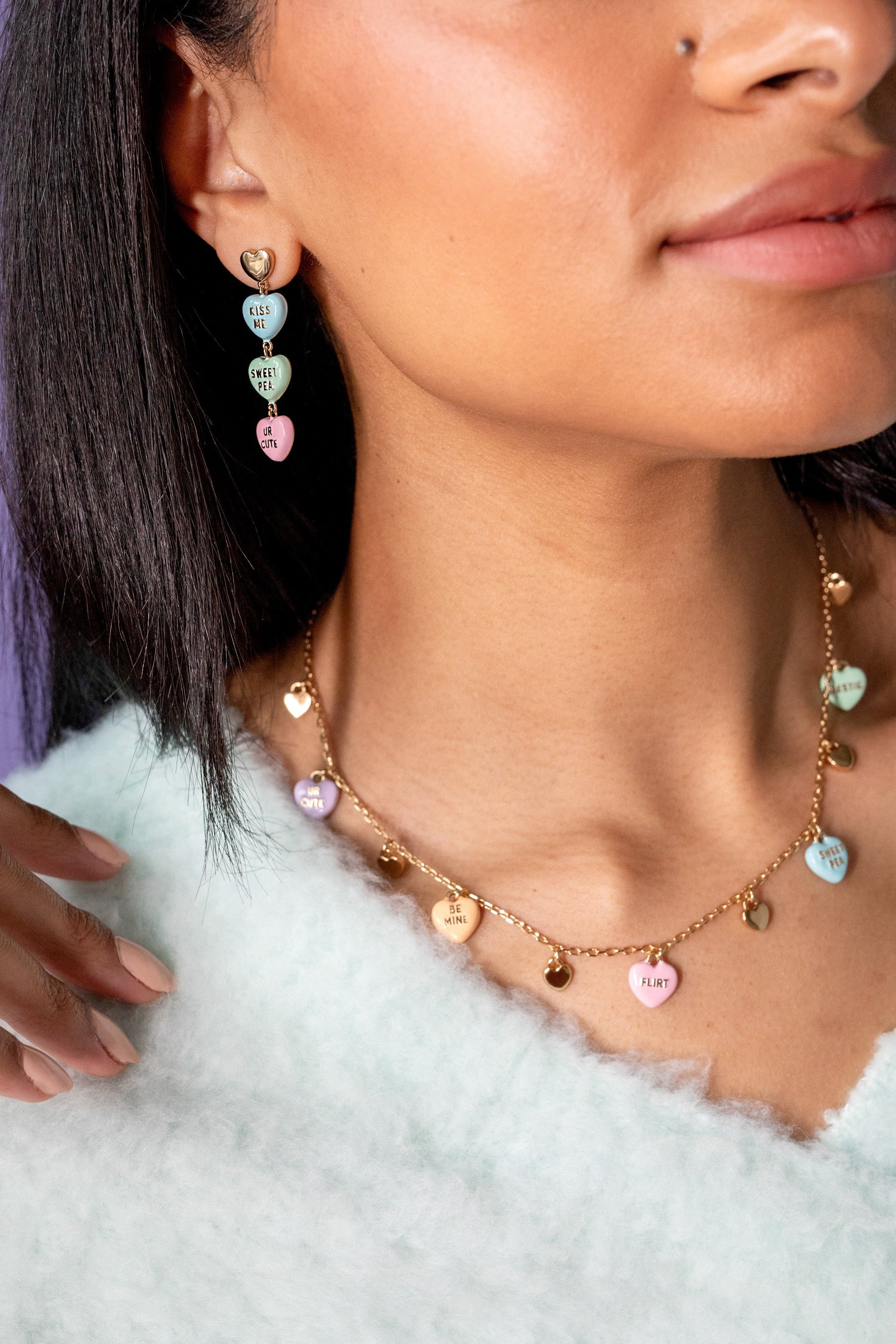 Sweethearts statement earring Gold
