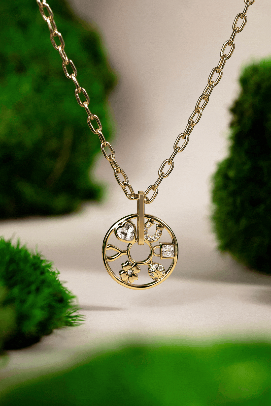 Love and Luck Wheel Charm Necklace Gold