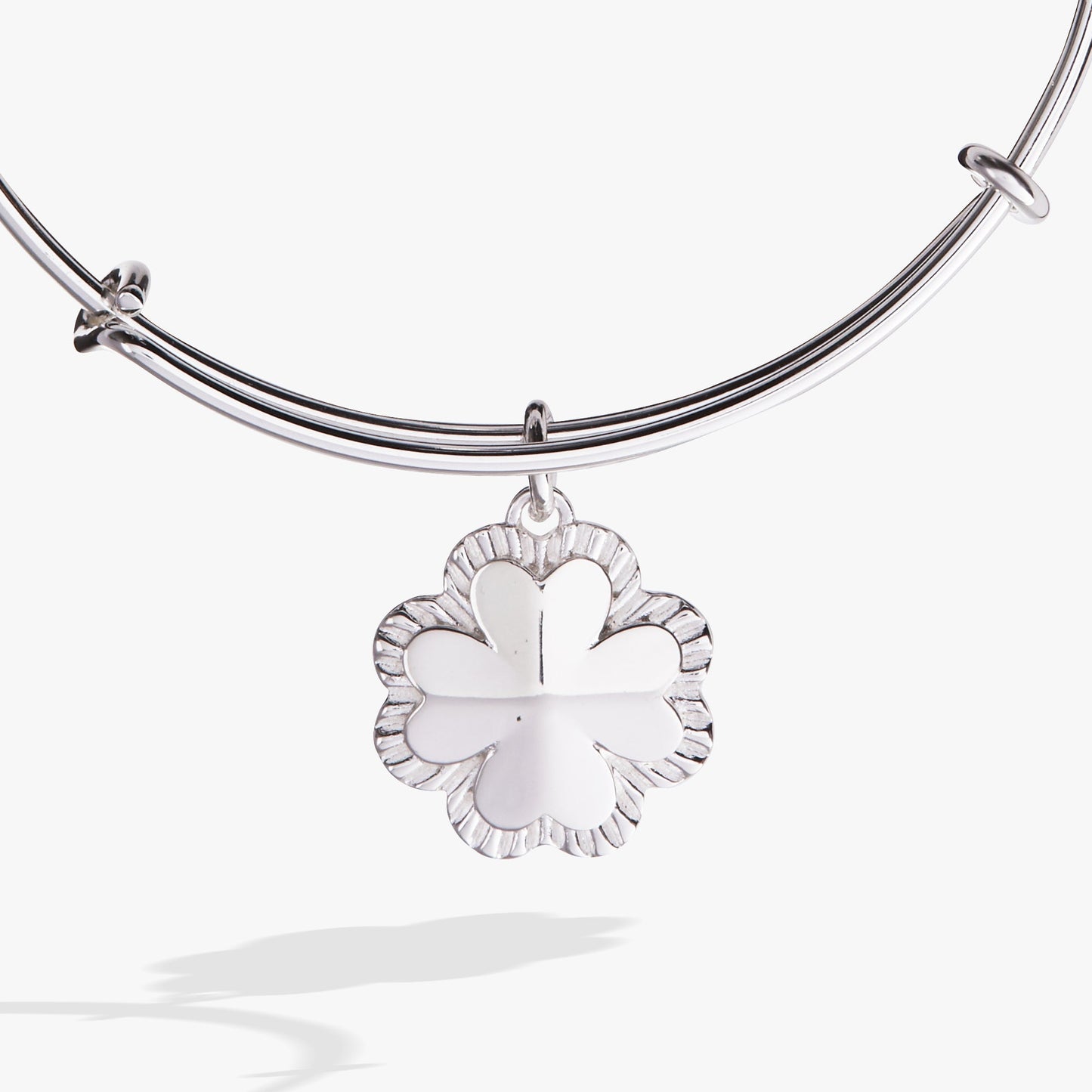 Four-Leaf Clover Charm Bangle Gold