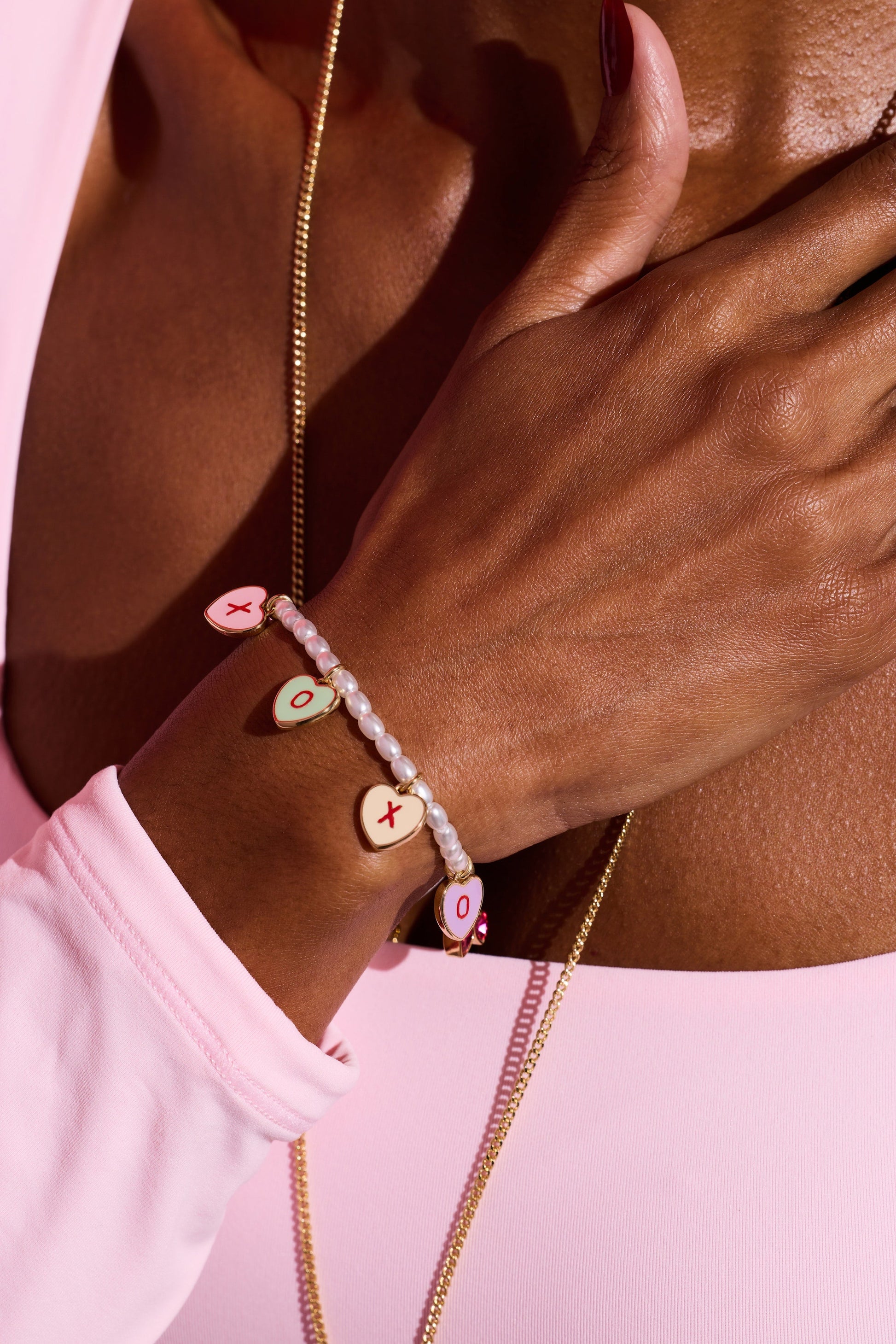 Sweethearts® Pearl ‘XOXO’ Charm Bracelet Gold