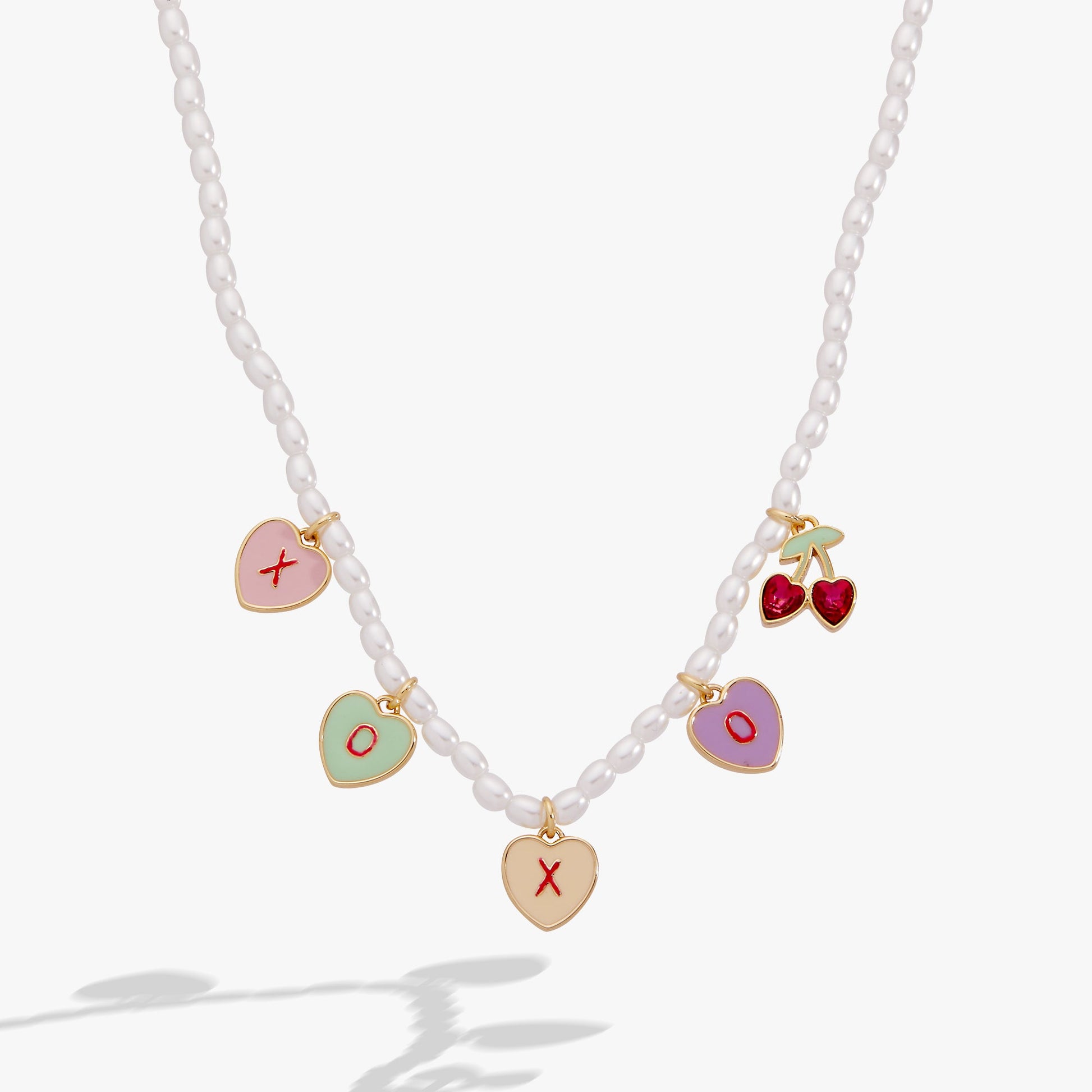 Sweethearts® Pearl ‘XOXO’ Charm Necklace Gold