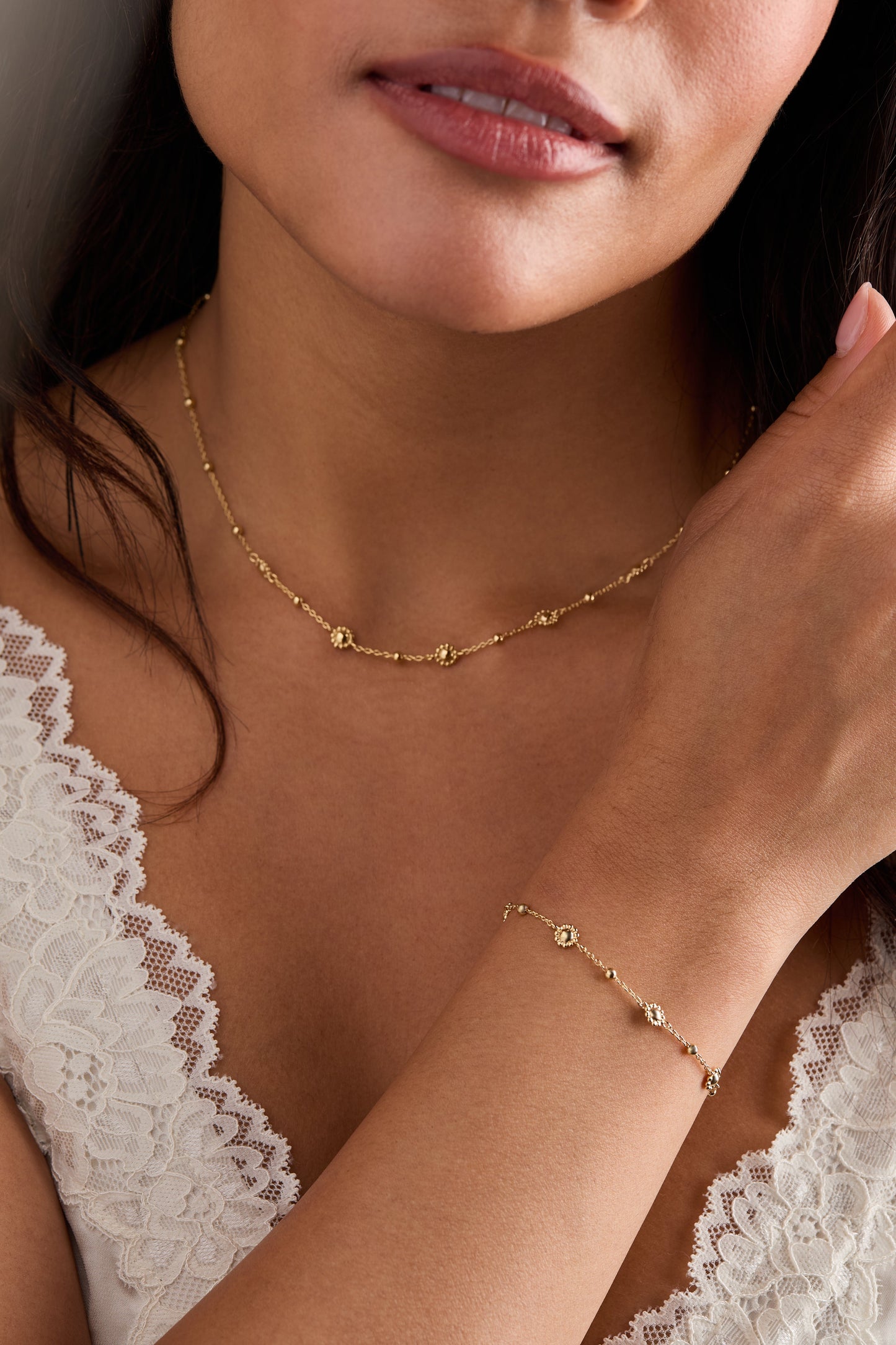 Floret Chain Necklace Gold