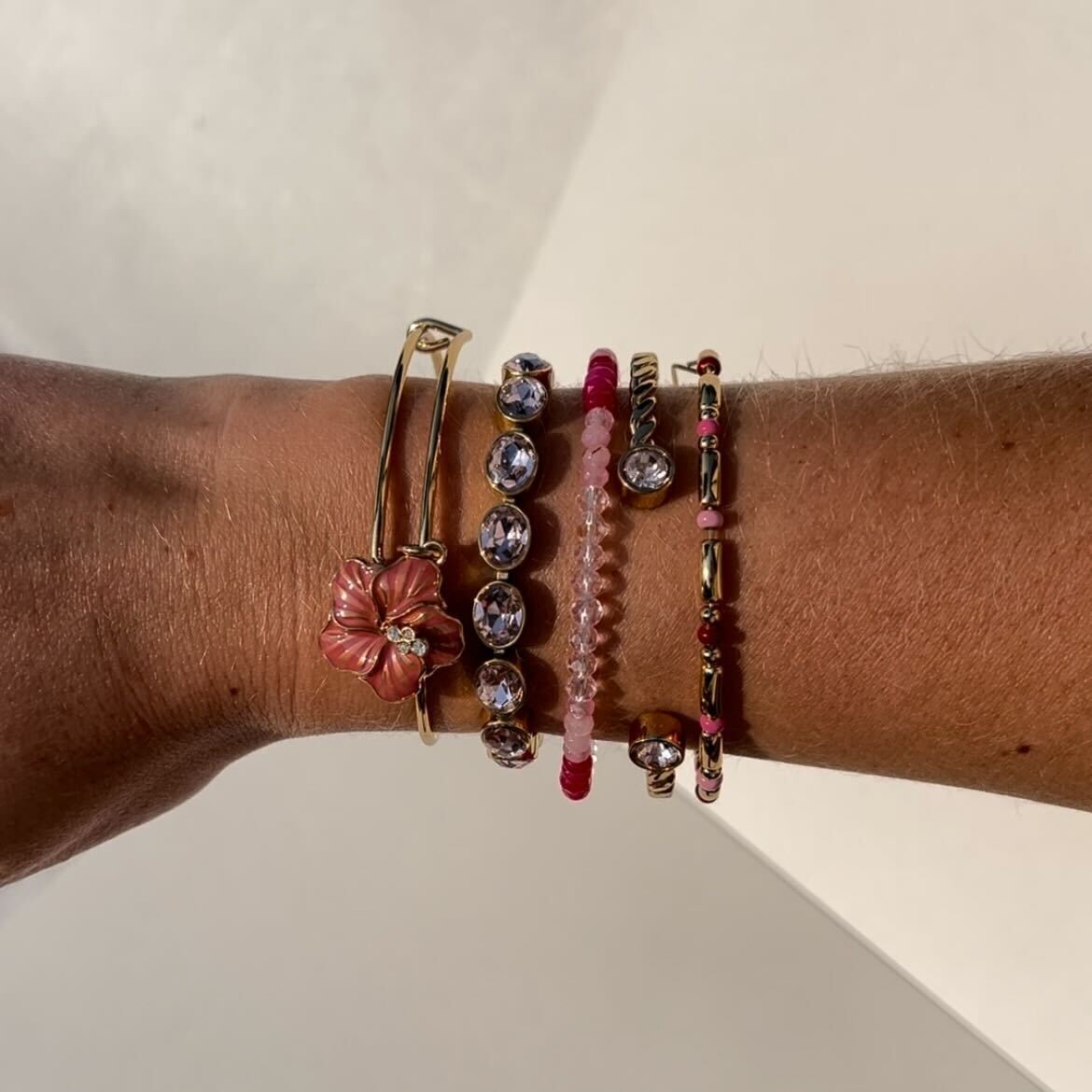 Hibiscus Charm Bangle Gold