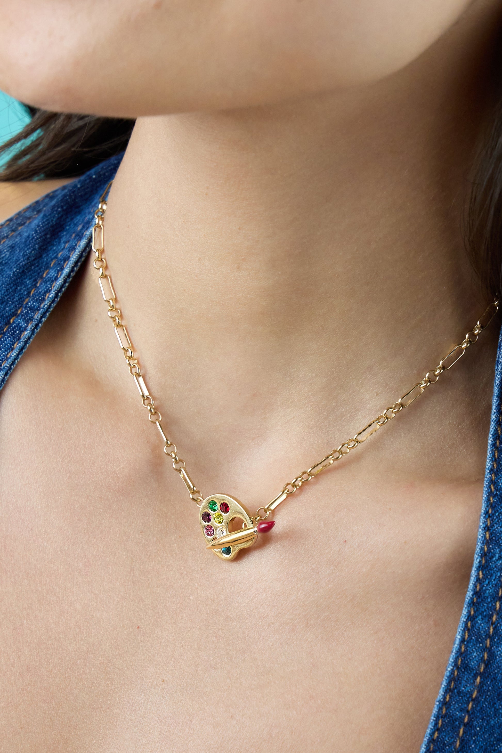 Painter Toggle Necklace Gold