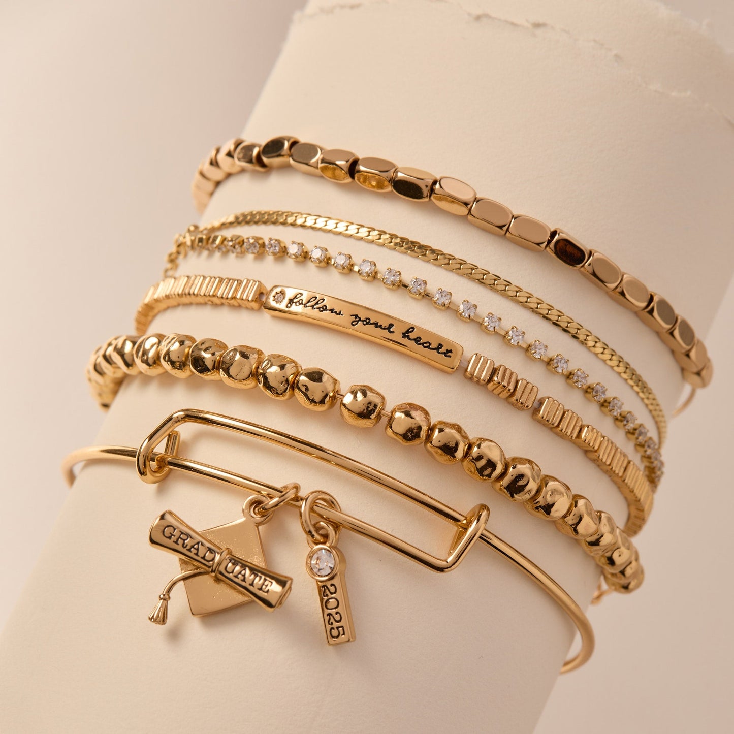 Follow Your Heart Stretch Bracelet Gold