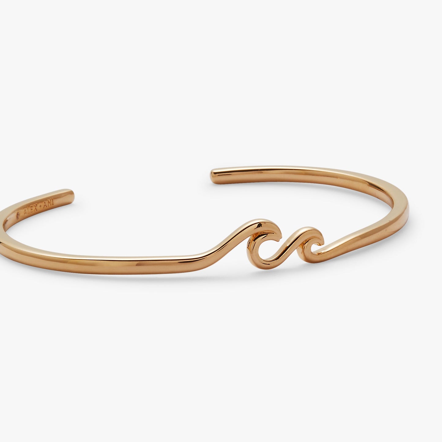 Wave Cuff Gold