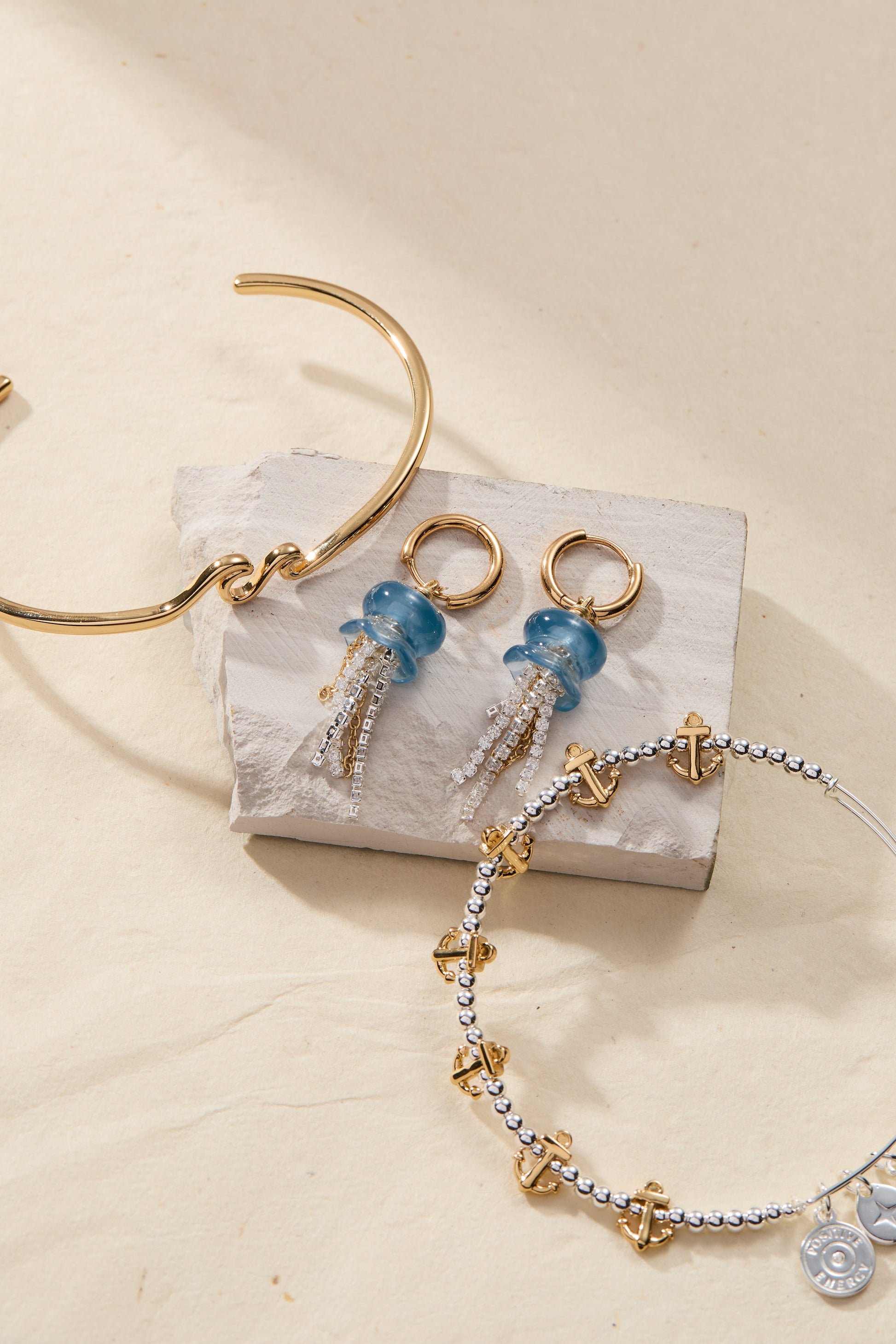 Wave Cuff Gold