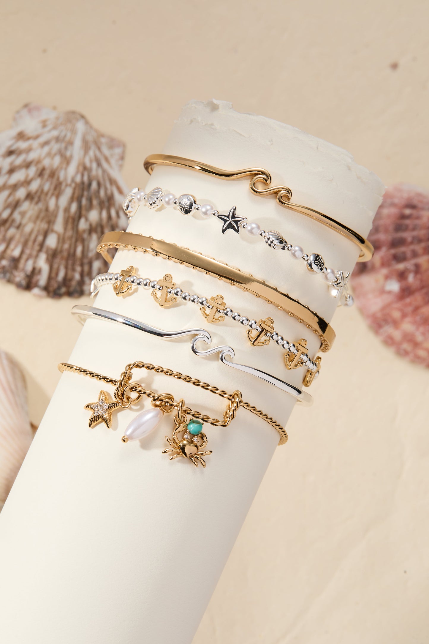 Wave Cuff Gold