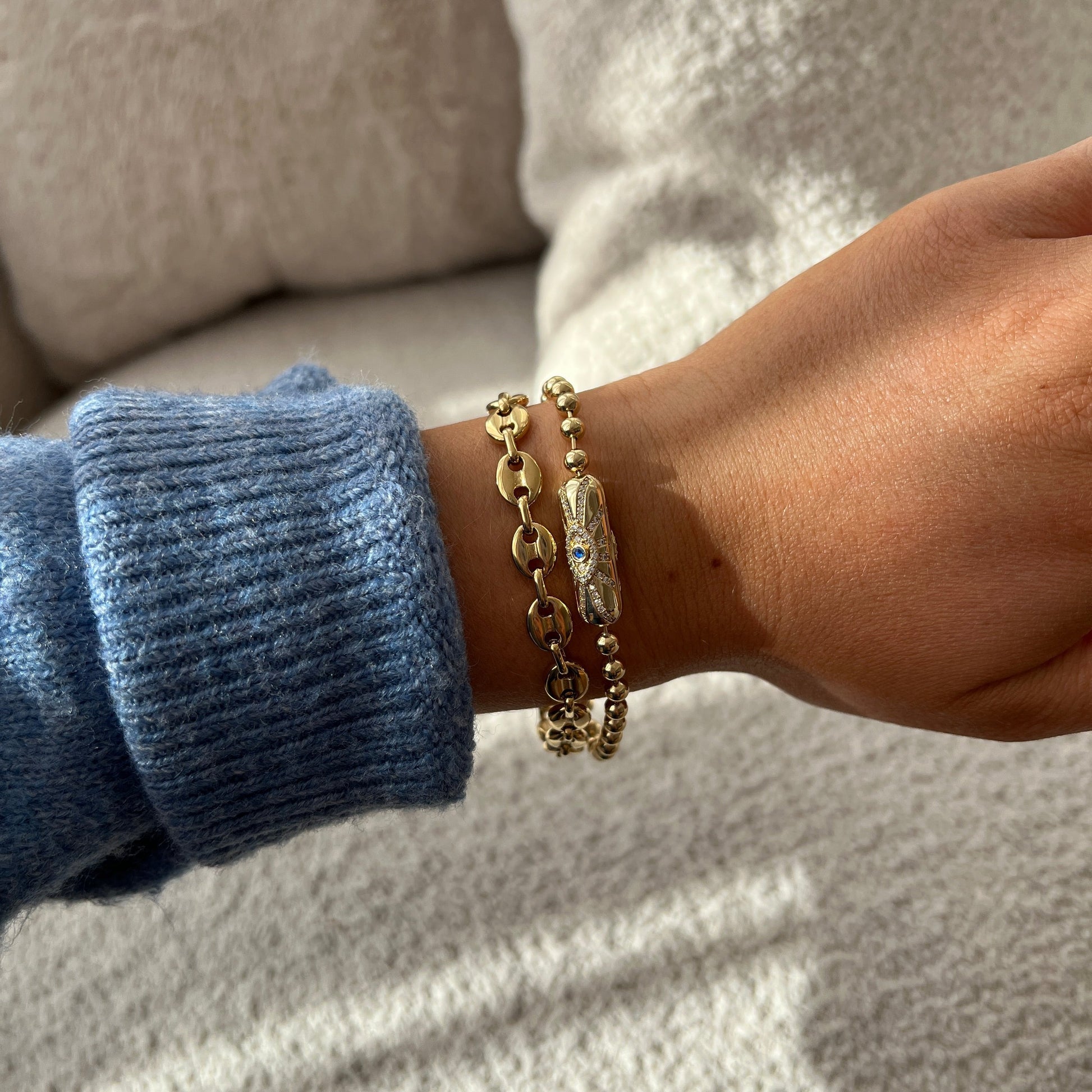Evil Eye Barrel Closure Bracelet Gold