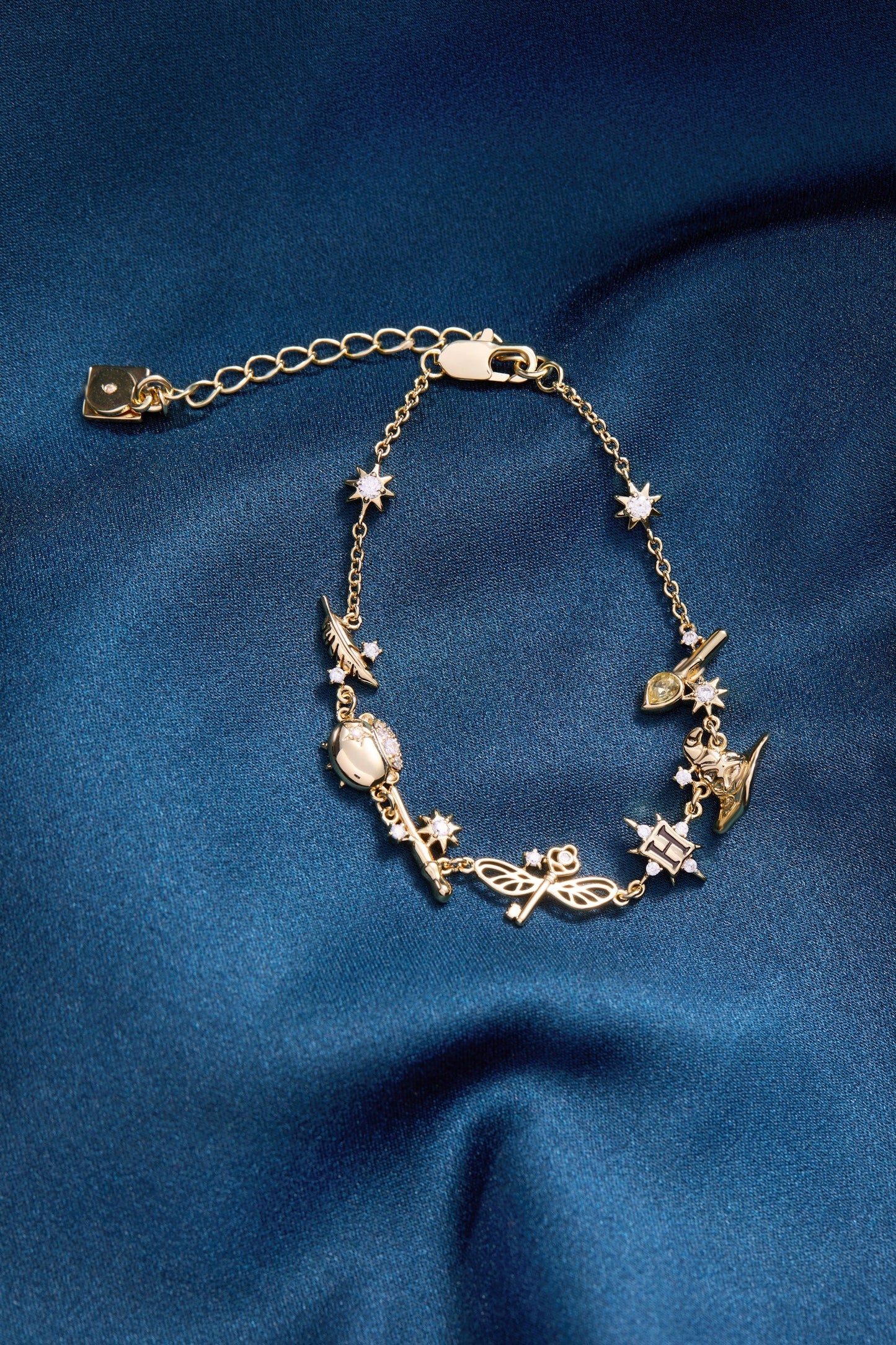Harry Potter™ Mixed Icon Inline Charm Bracelet Gold