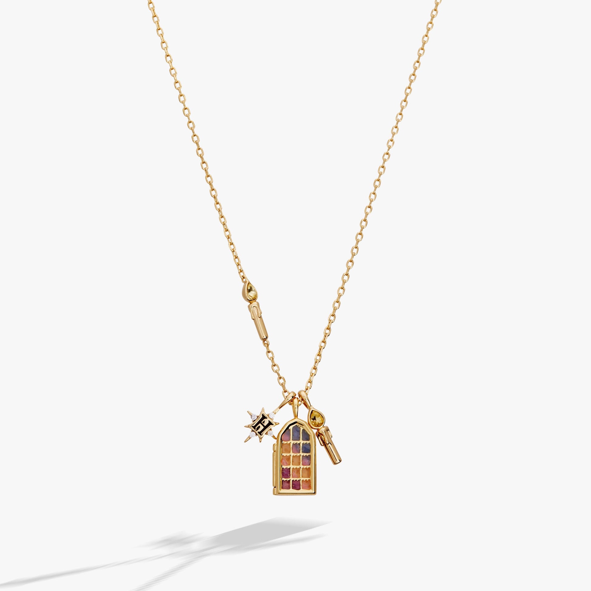 Harry Potter™ Hogwarts Great Hall Cluster Charm Necklace Gold