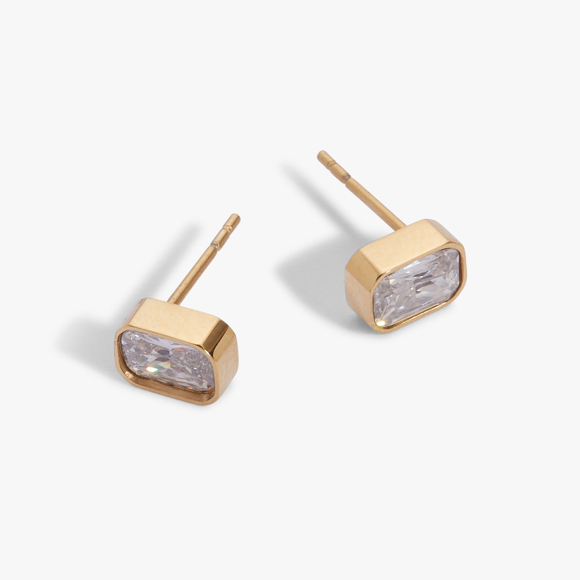 April Emerald-Cut Birthstone Stud Stainless Steel Gold