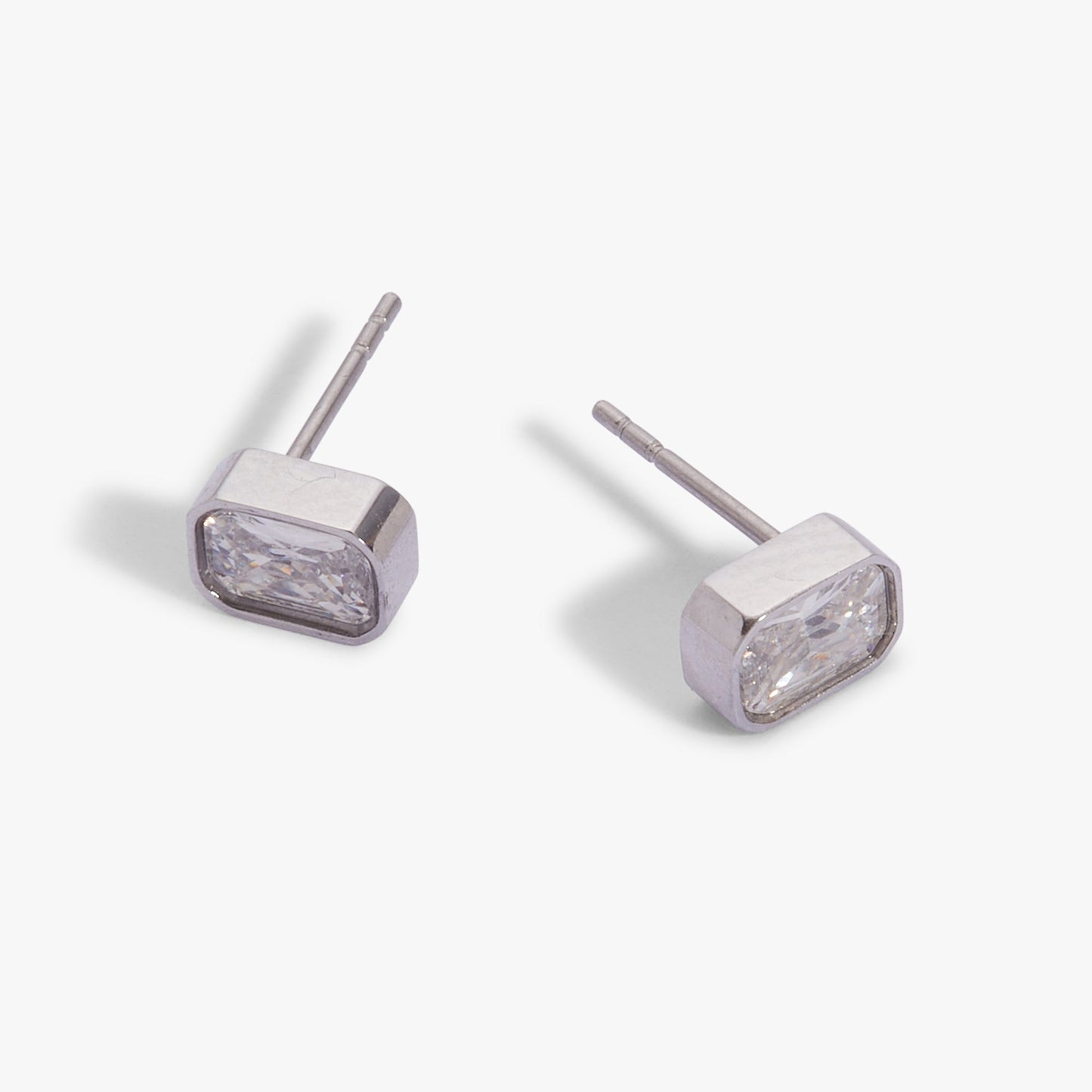 April Emerald-Cut Birthstone Stud Stainless Steel Gold