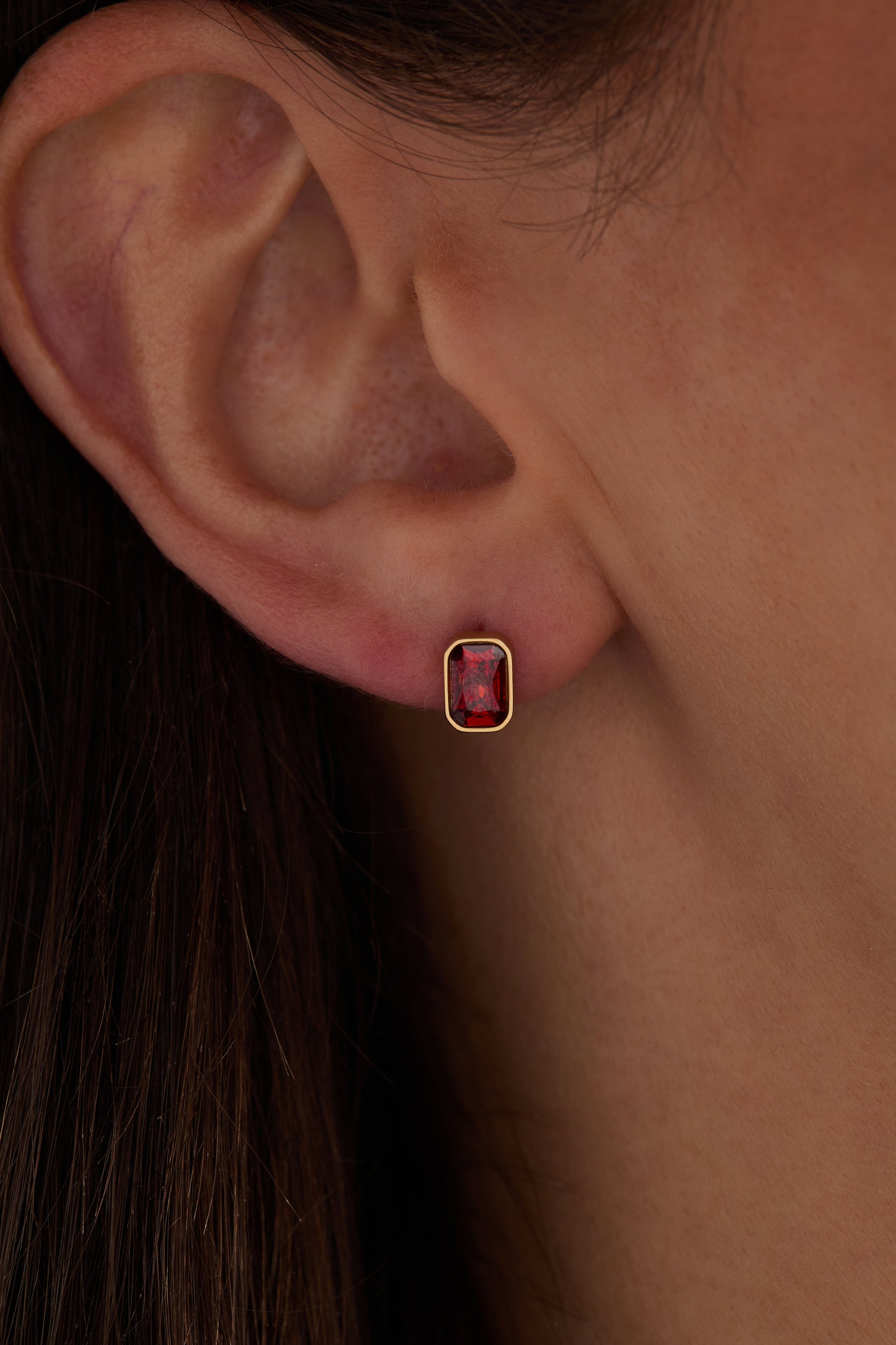 January Emerald-Cut Birthstone Stud Stainless Steel Gold