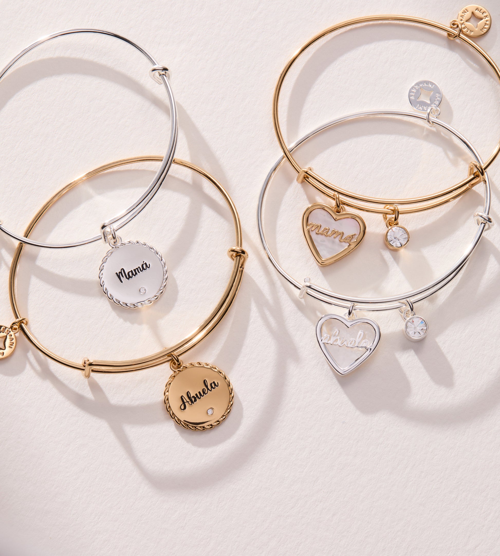 Mamá Charm Bangle Silver