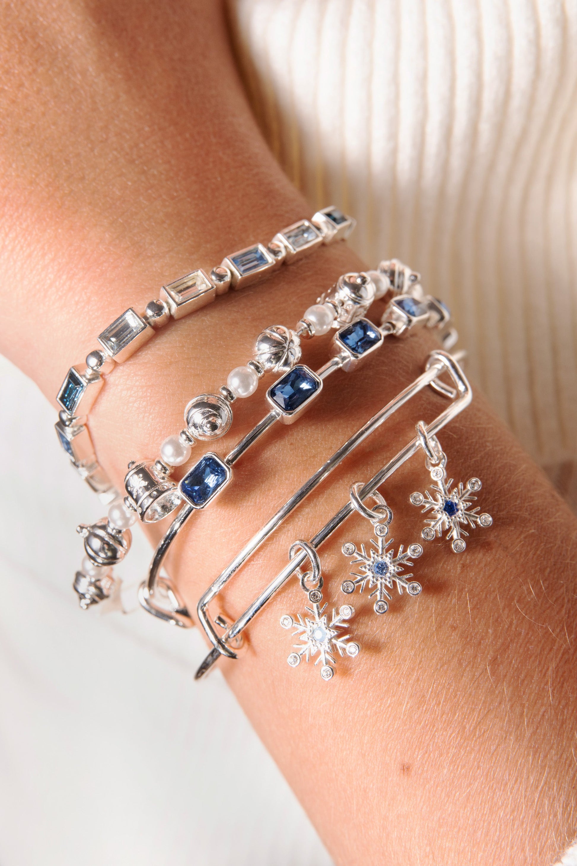 September Birthstone Emerald Cut Bangle Gold