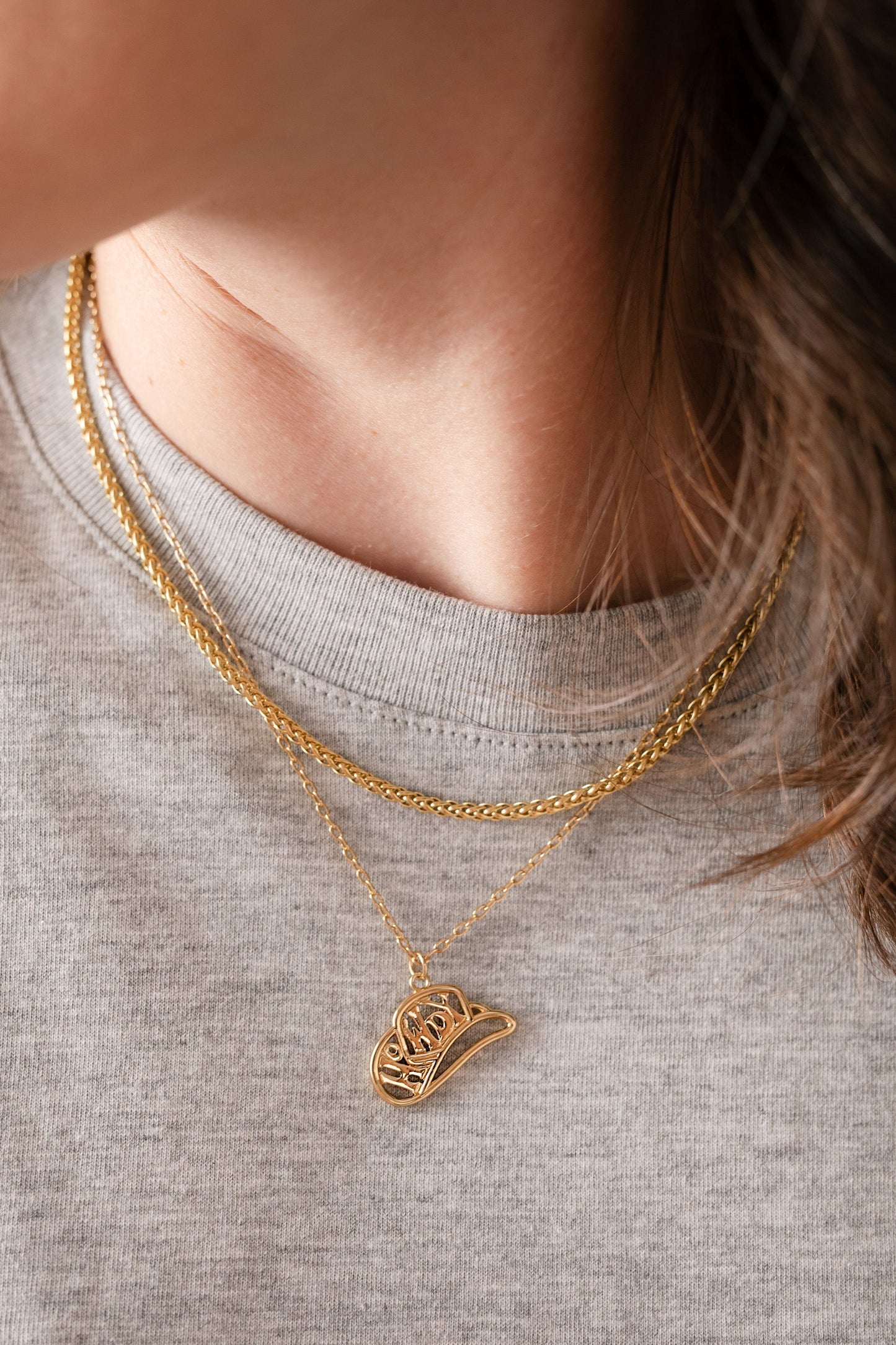 Howdy Necklace Gold