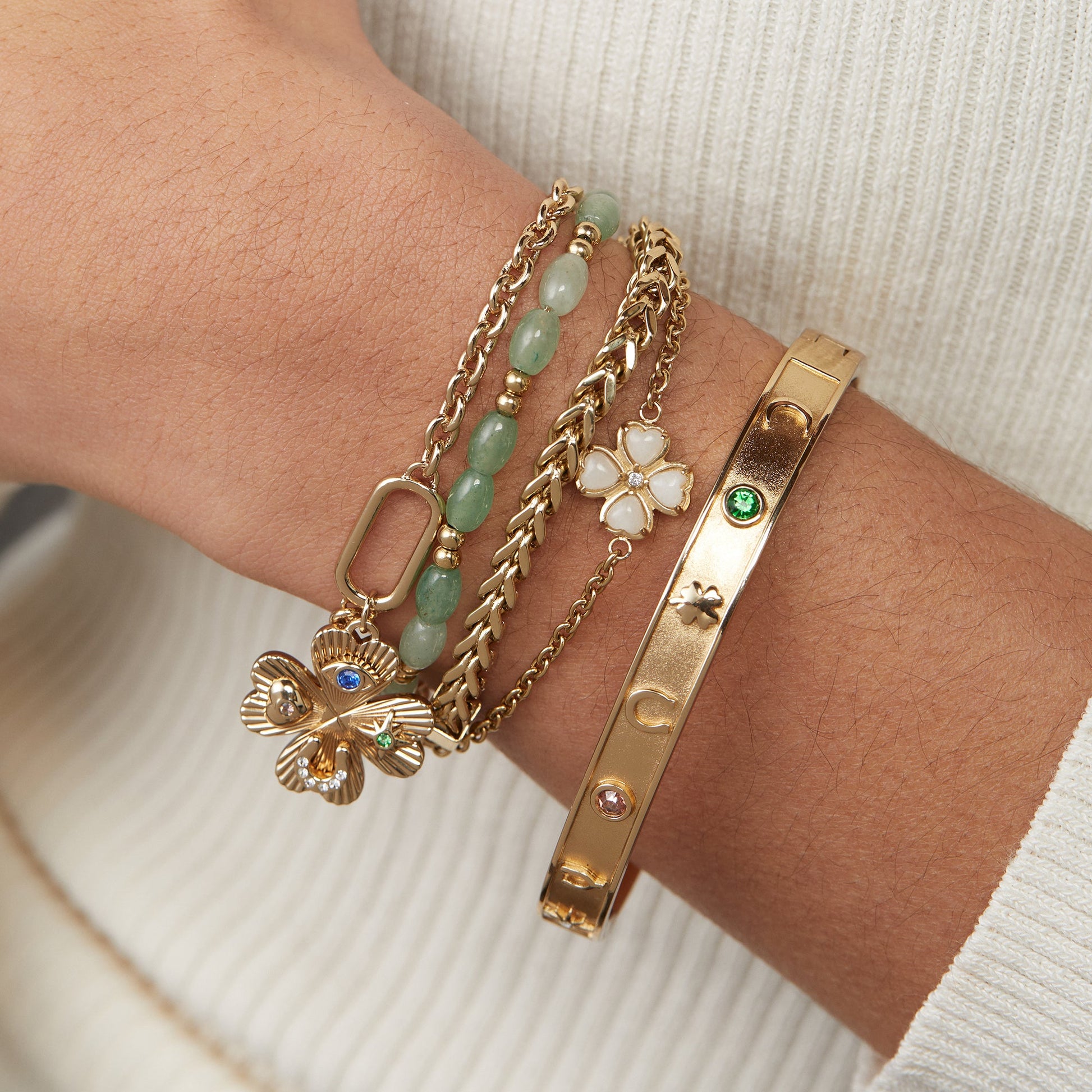 Lucky Hinge Bangle Gold