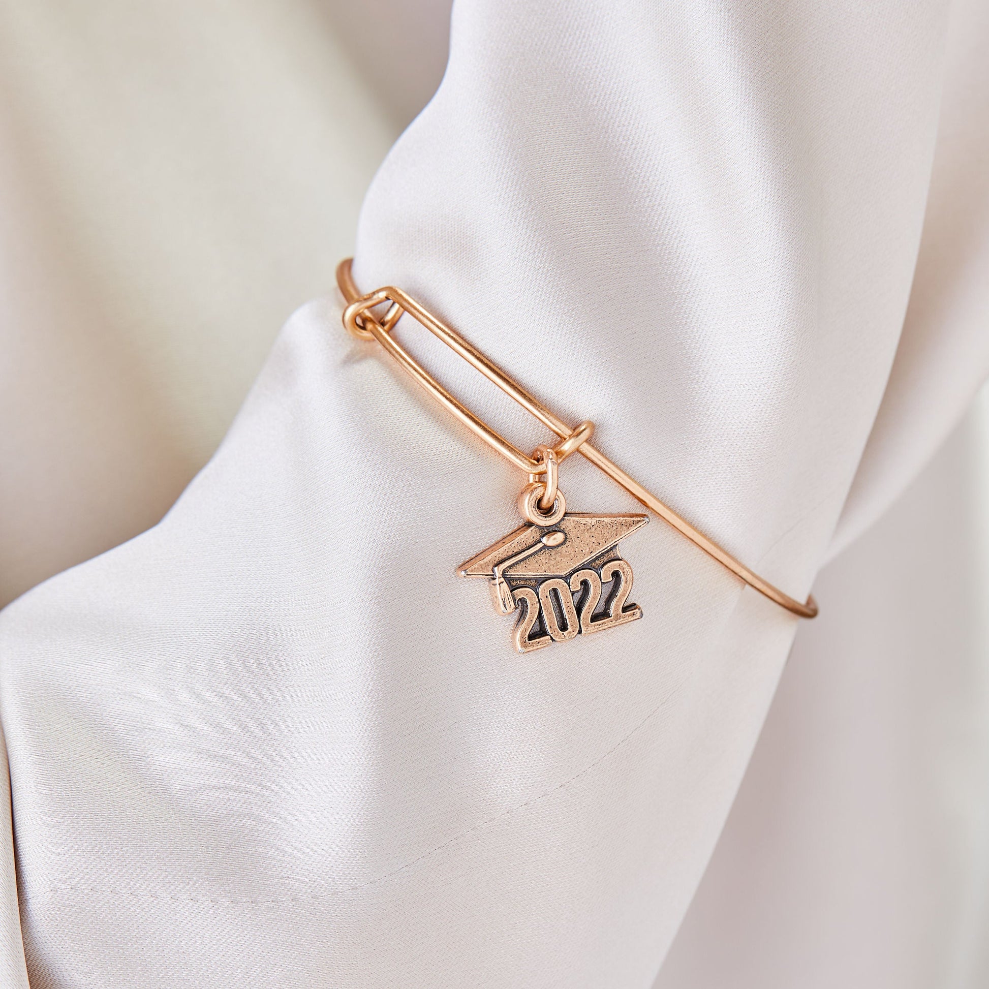 2022 Graduation Cap Charm Bangle Bracelet Rafaelian Silver