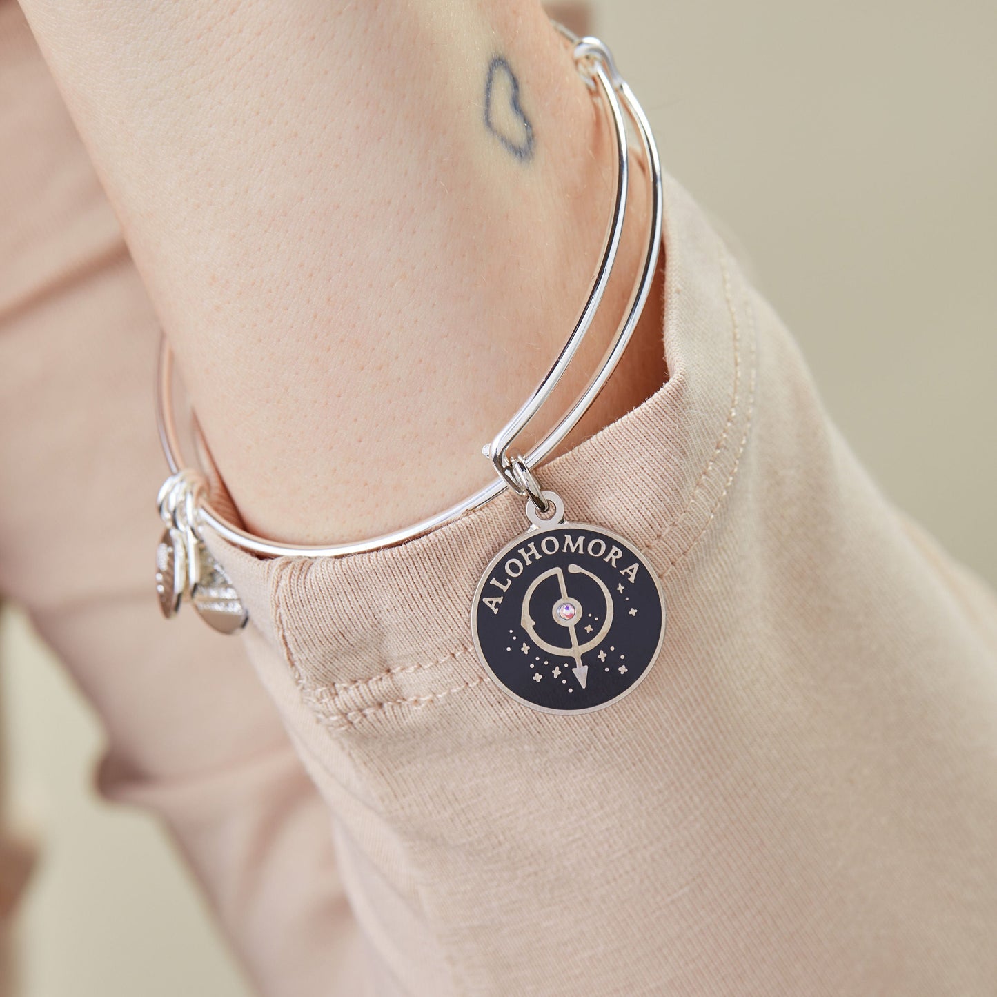 Harry Potter™ 'Alohomora'™ Charm Bangle Bracelet Shiny Silver