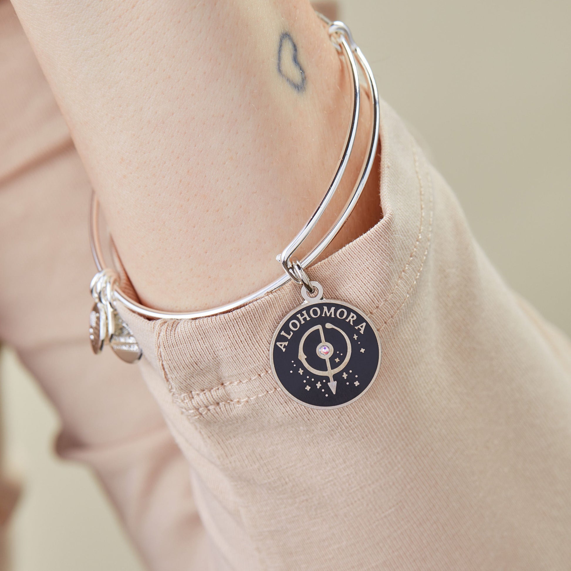 Harry Potter™ 'Alohomora'™ Charm Bangle Bracelet Shiny Silver
