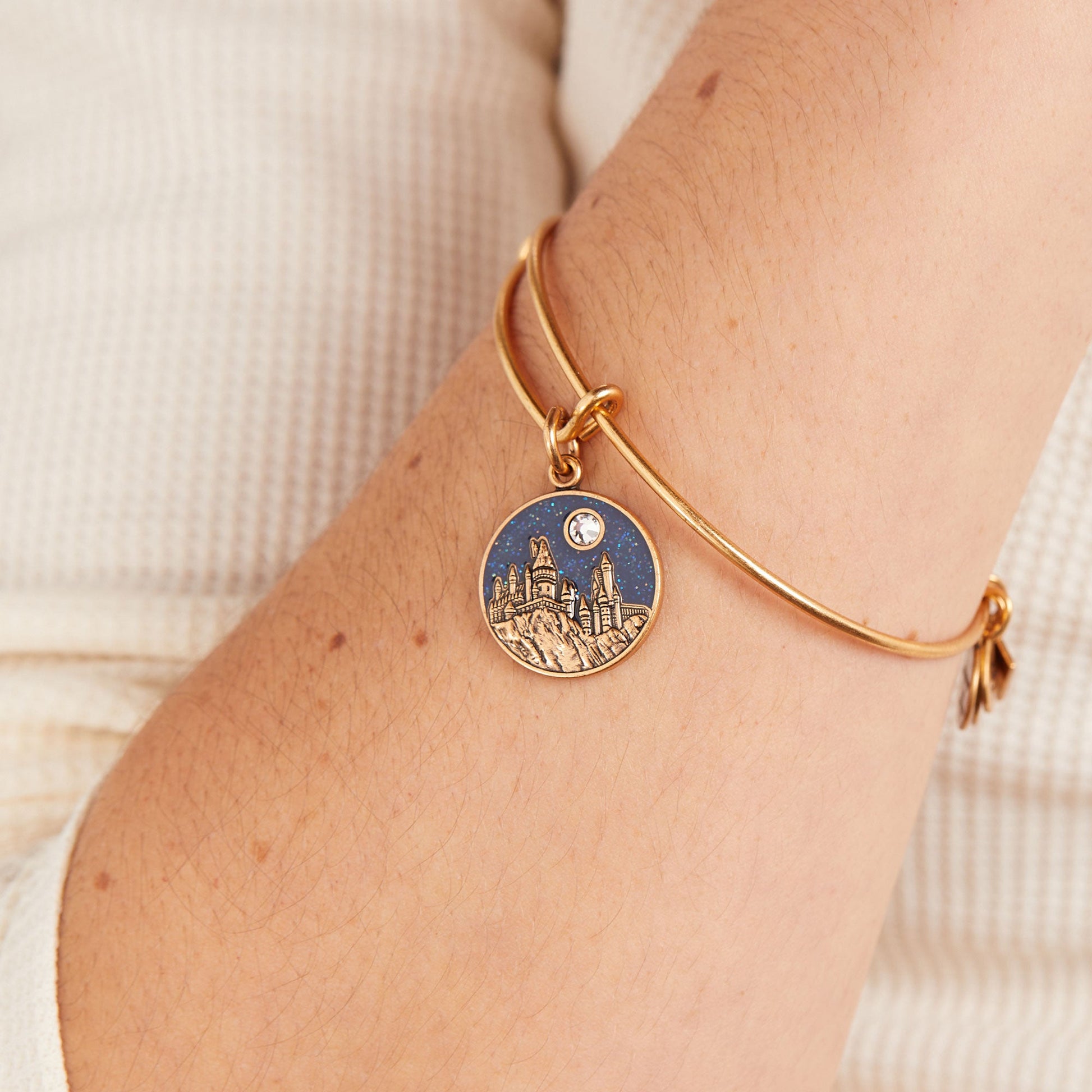Harry Potter™ Hogwarts™ Castle Charm Bangle Rafaelian Gold