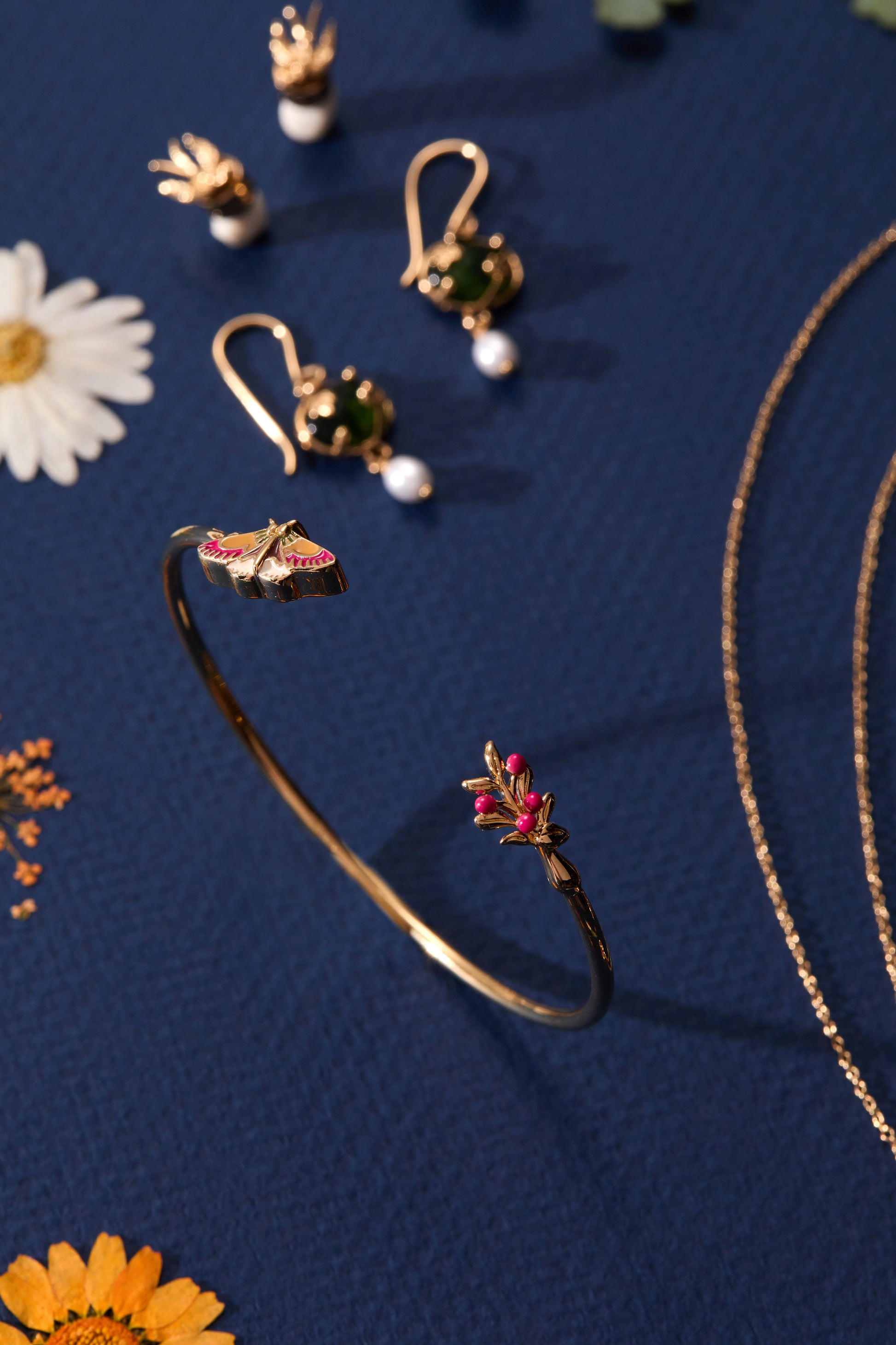 Woodland Moth Flex Cuff Gold