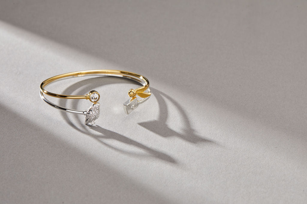 Harry Potter™ Golden Snitch + Crystal Flex Cuff Gold