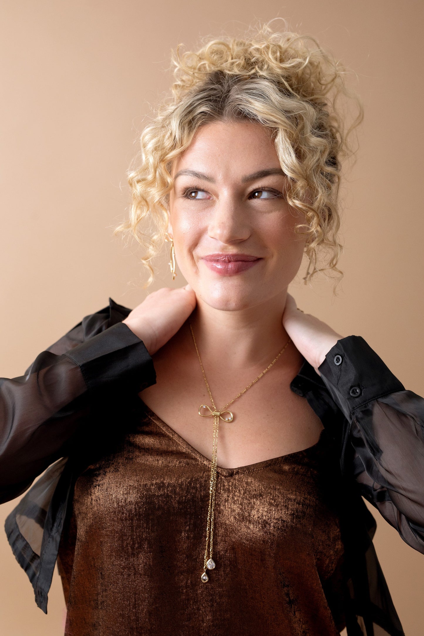 Coquette Bow Necklace Shiny Gold