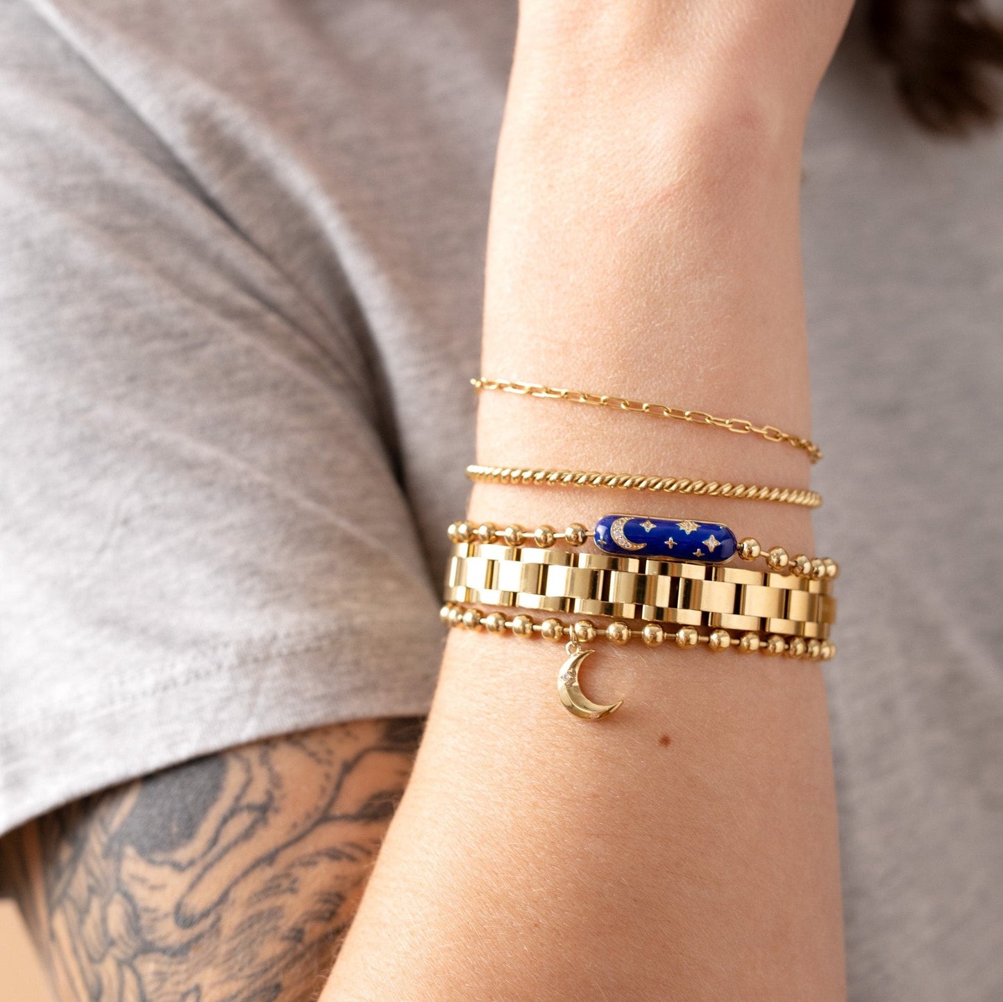 Starry Night Barrel Closure Bracelet Gold